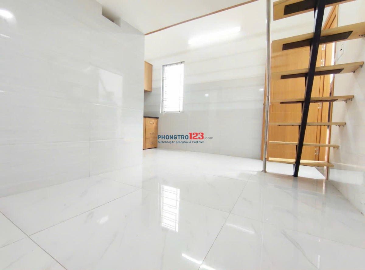 Cho Thuê Căn Hộ Có Gác Duplex - Cửa Sổ - Đầy Đủ Nội Thất - Ban Công - Sân Bay TSN - Ga T3 - Etown