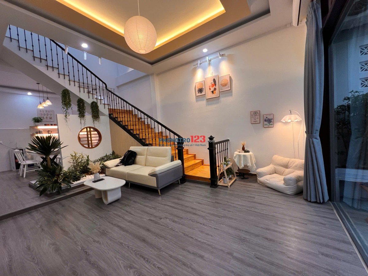 CHO THUÊ NHÀ 2 PHÒNG NGỦ FULL NỘI THẤT CÓ SÂN THƯỢNG VÀ SÂN ĐẬU XE