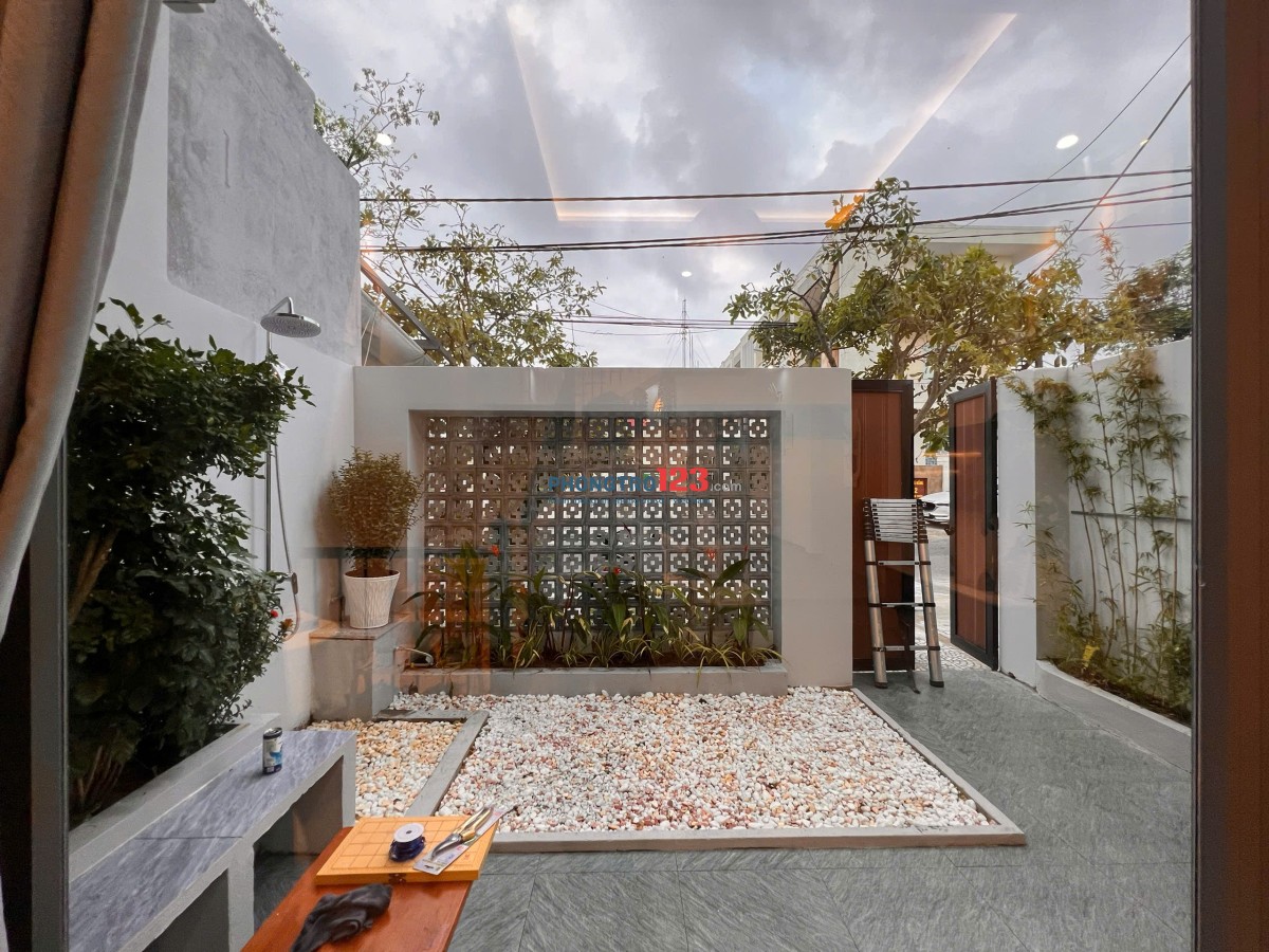 CHO THUÊ NHÀ 2 PHÒNG NGỦ FULL NỘI THẤT CÓ SÂN THƯỢNG VÀ SÂN ĐẬU XE