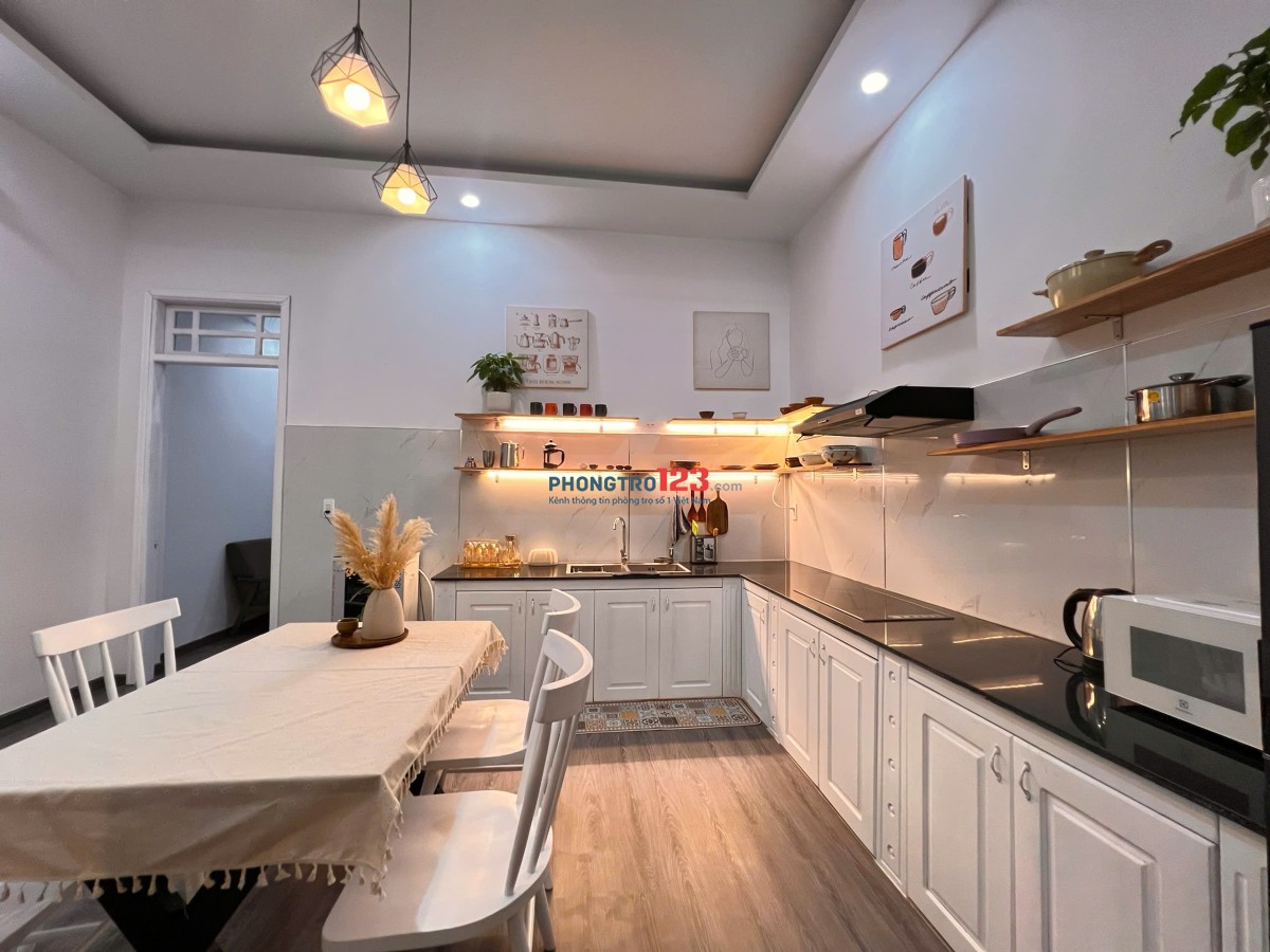 CHO THUÊ NHÀ 2 PHÒNG NGỦ FULL NỘI THẤT CÓ SÂN THƯỢNG VÀ SÂN ĐẬU XE