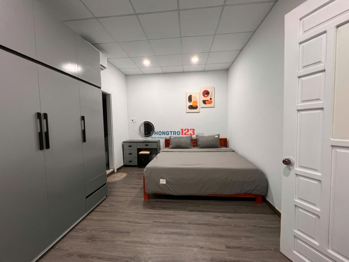 CHO THUÊ NHÀ 2 PHÒNG NGỦ FULL NỘI THẤT CÓ SÂN THƯỢNG VÀ SÂN ĐẬU XE