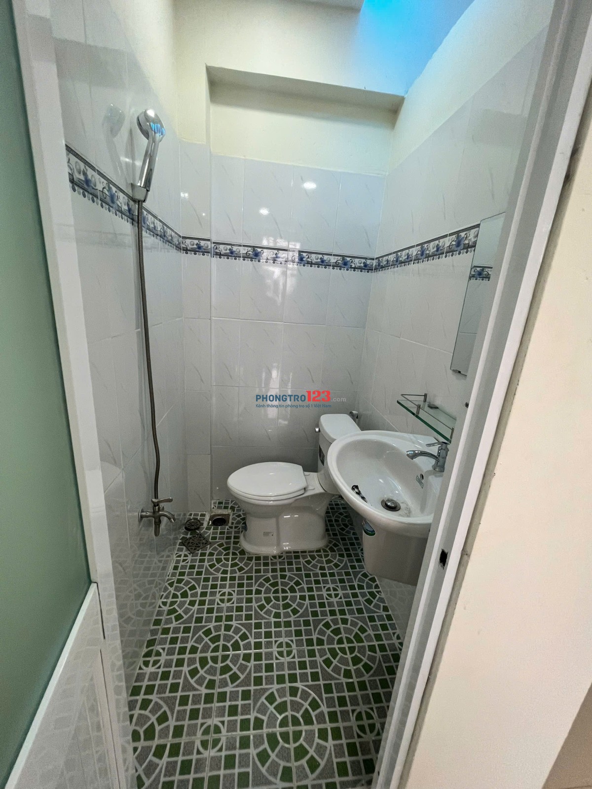 Cần cho thuê phòng trọ rộng rãi thoáng mát có khu bếp siêu to đẹp.