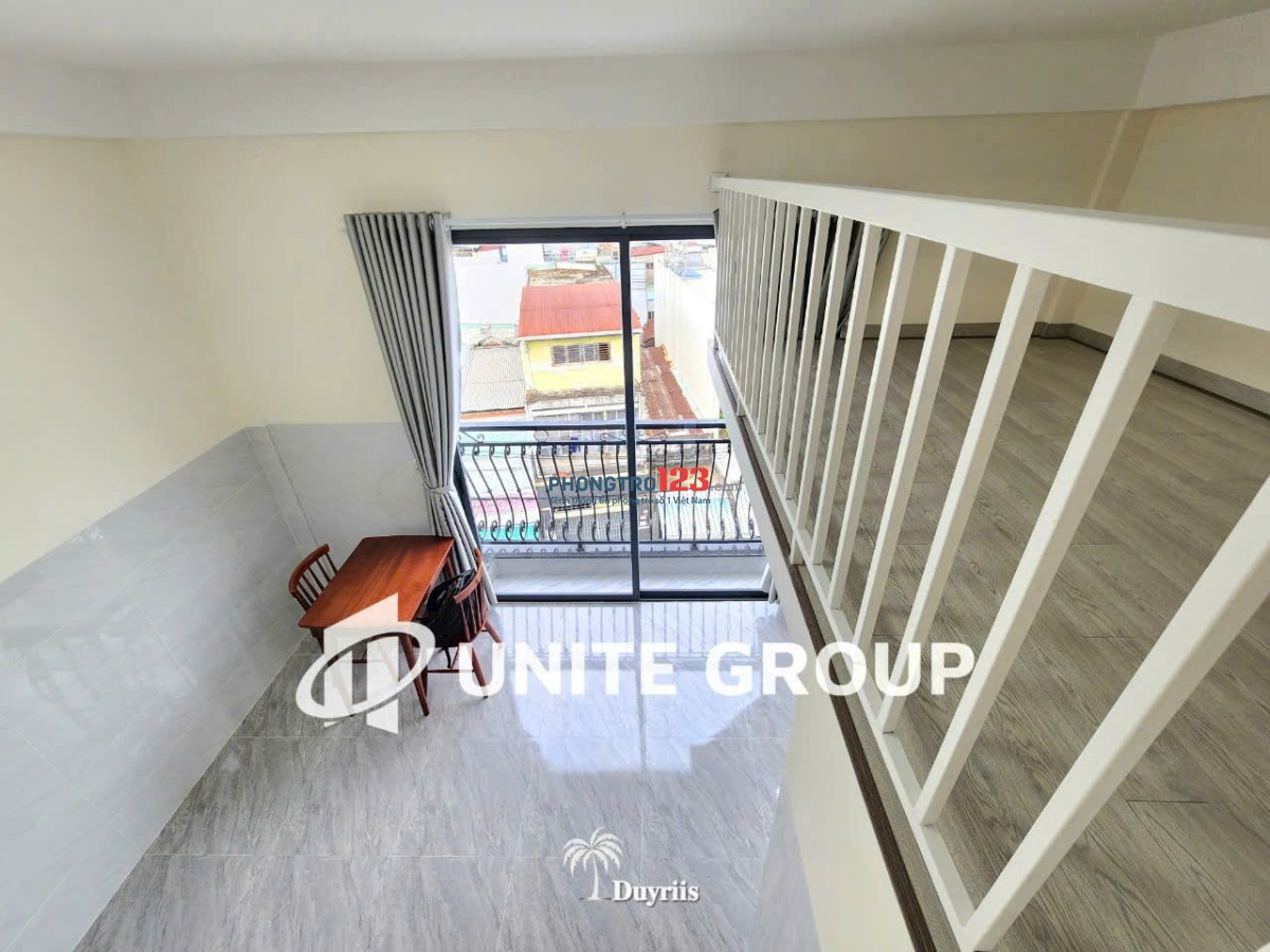 Phòng giá rẻ full nội thất ban công Ngã Tư Bốn Xã