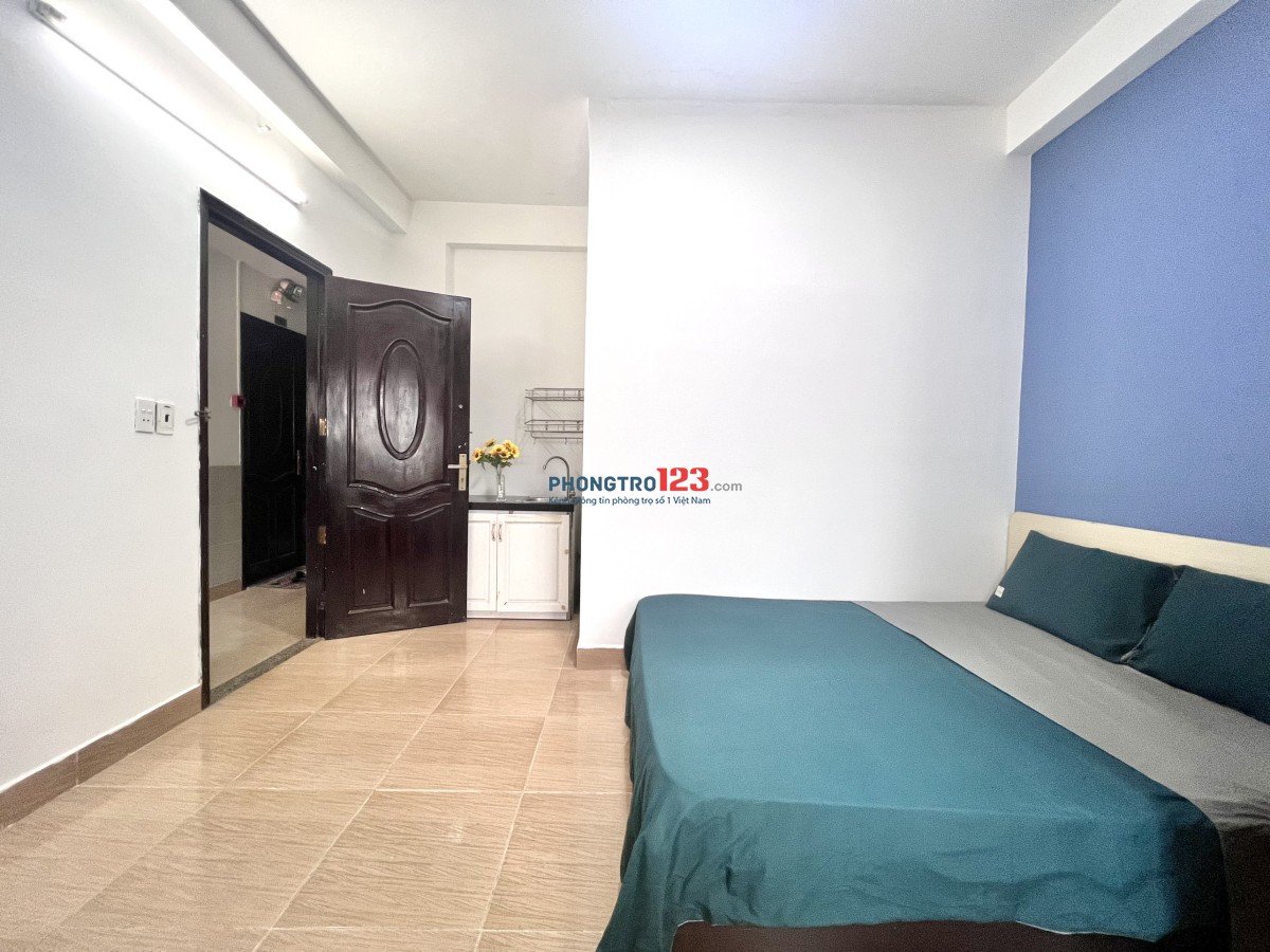 PHÒNG ĐẸP FULL NỘI THẤT CỬA SỔ TRỜI NGAY CHỢ TÂN MỸ