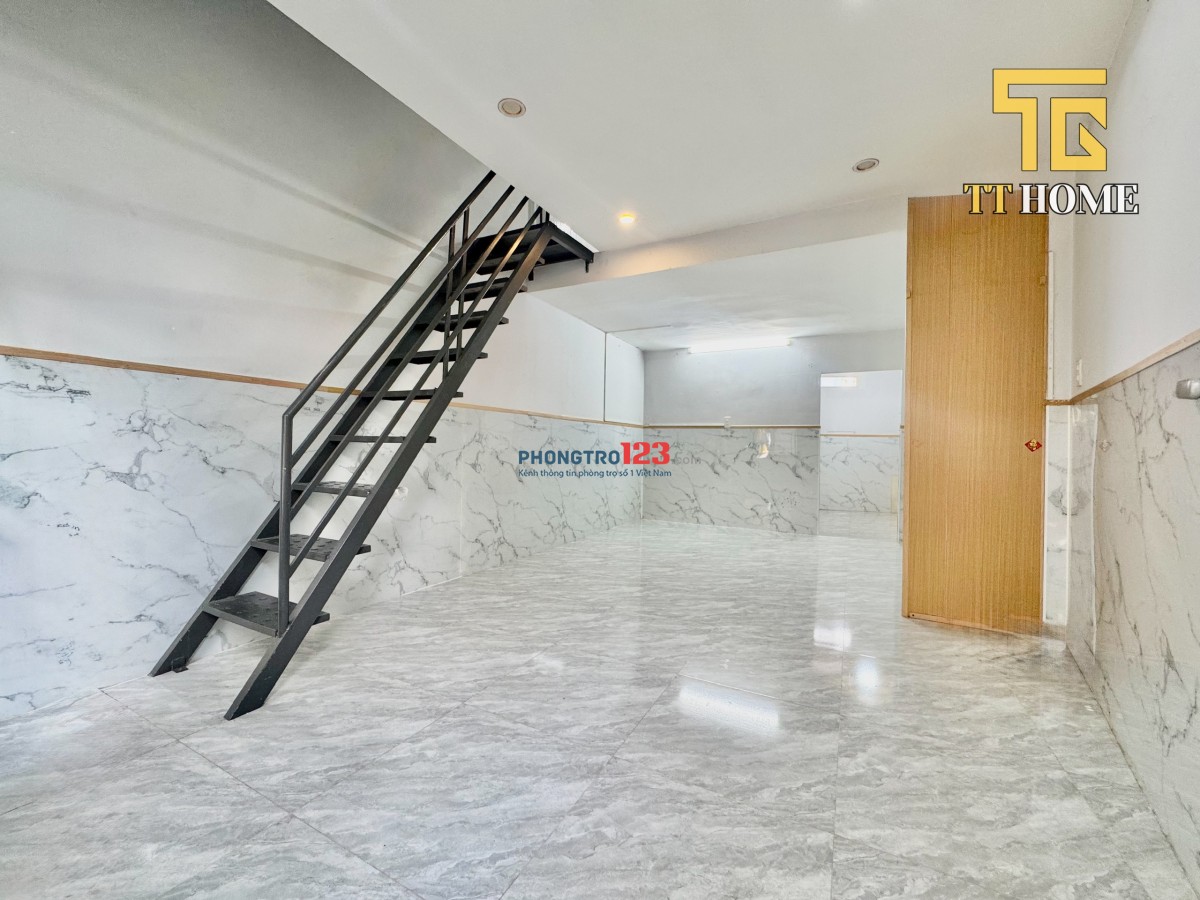 Nhà 1 trệt 1 lầu 2 phòng ngủ đường Nguyễn Văn Cừ đối diện Trường ĐHKTCN