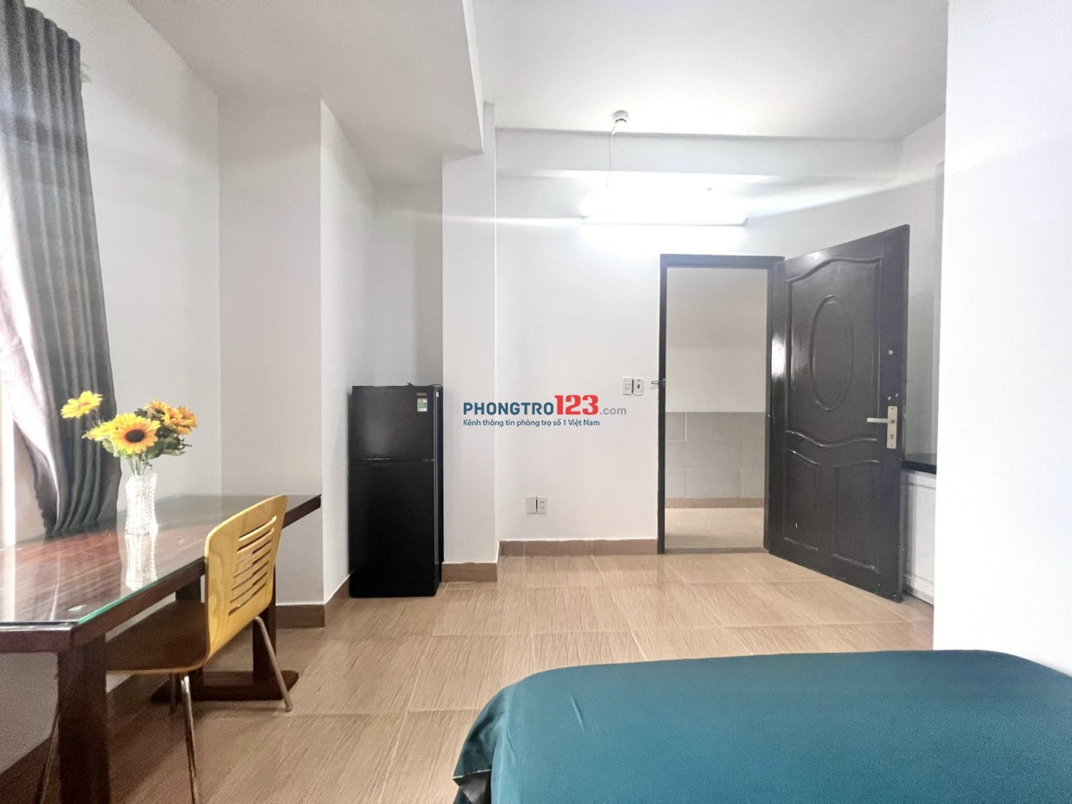 PHÒNG ĐẸP FULL NỘI THẤT CỬA SỔ TRỜI NGAY CHỢ TÂN MỸ