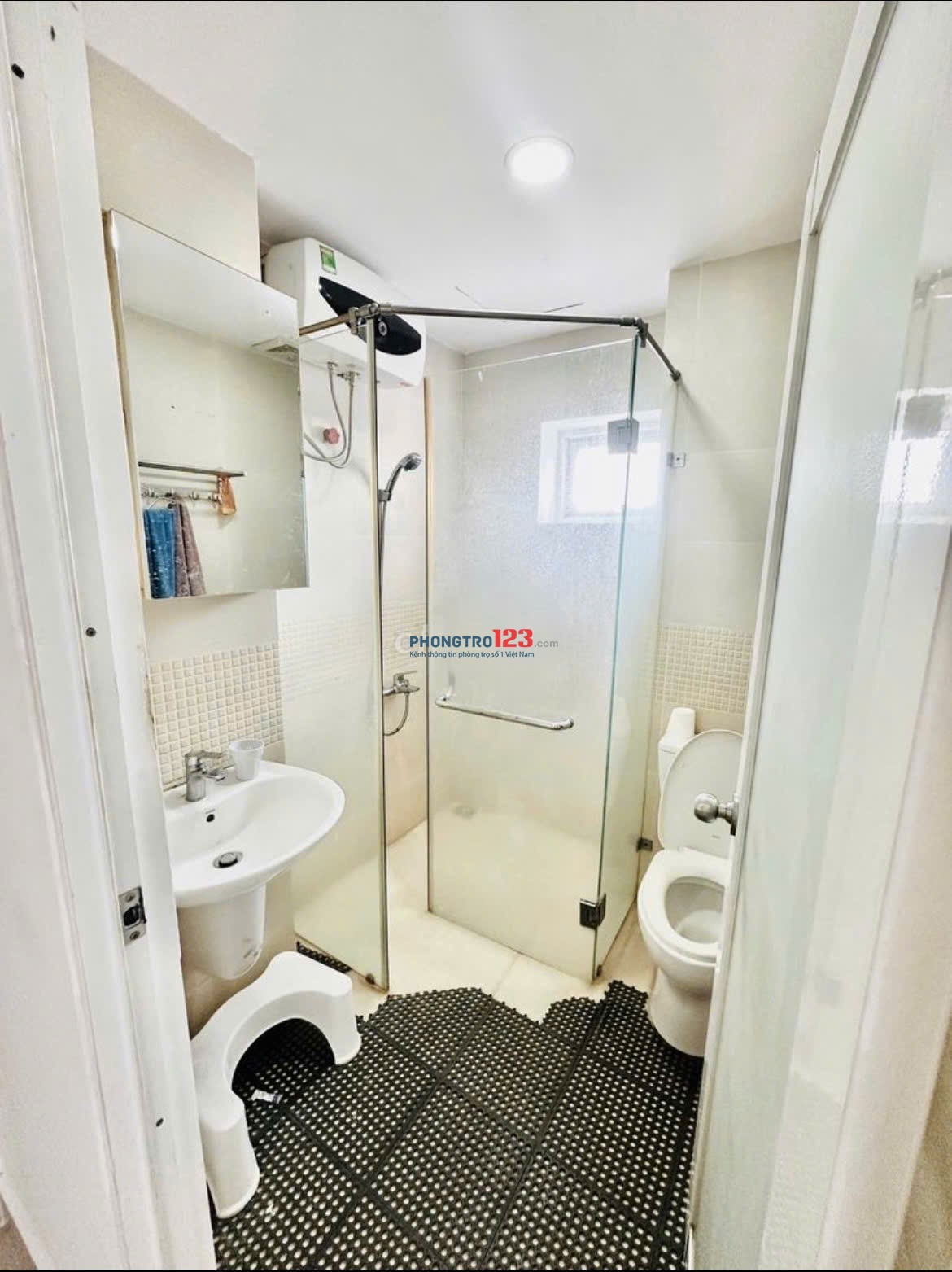 C/c Ruby Garden, Nguyễn Sỹ Sách, 120m2, NT, 3PN, 2WC, giá 12tr5/tháng.