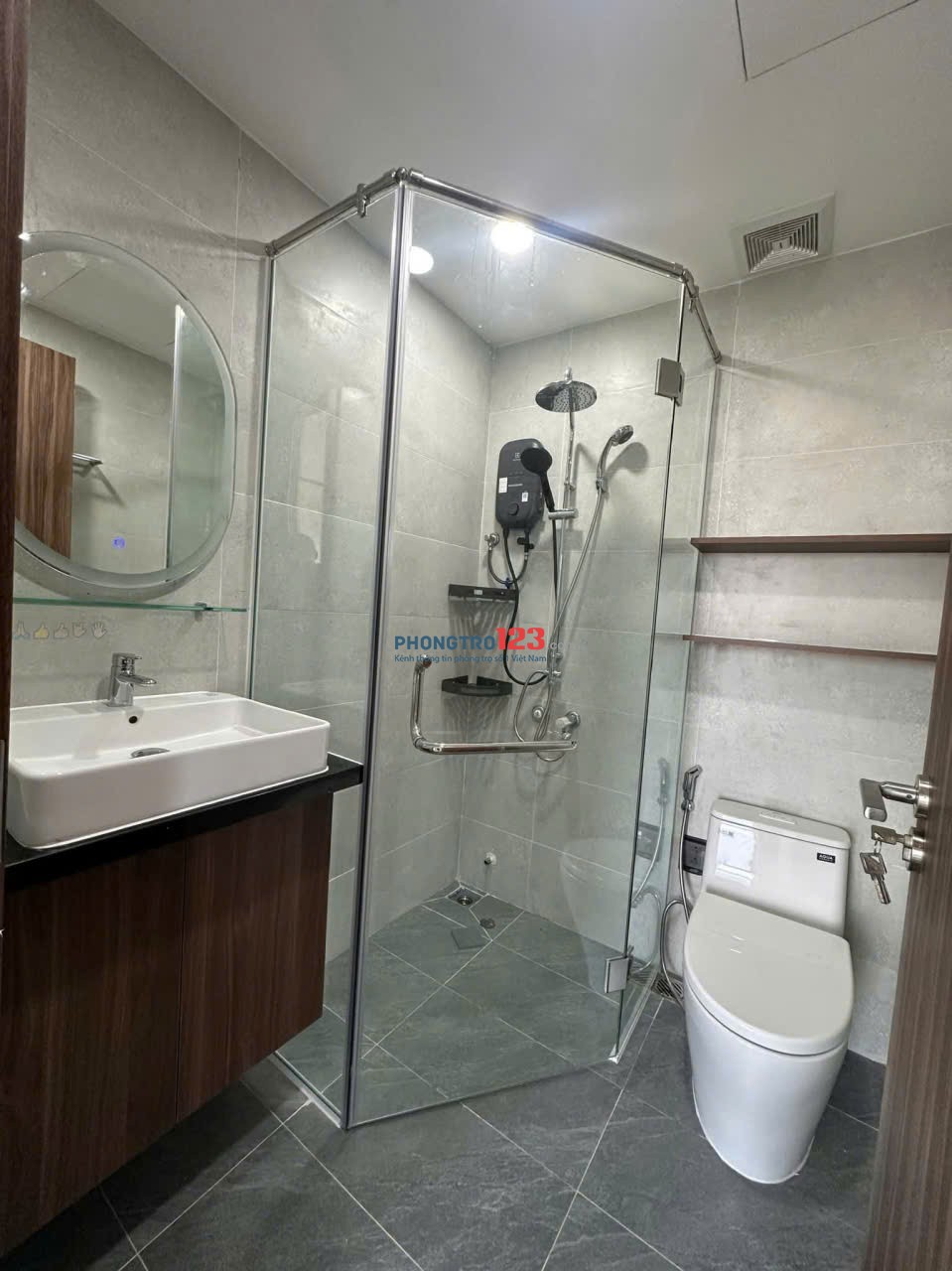 Flemington, Lê Đại Hành, Q11: 120, 2p ngủ, NT mới, 22triệu