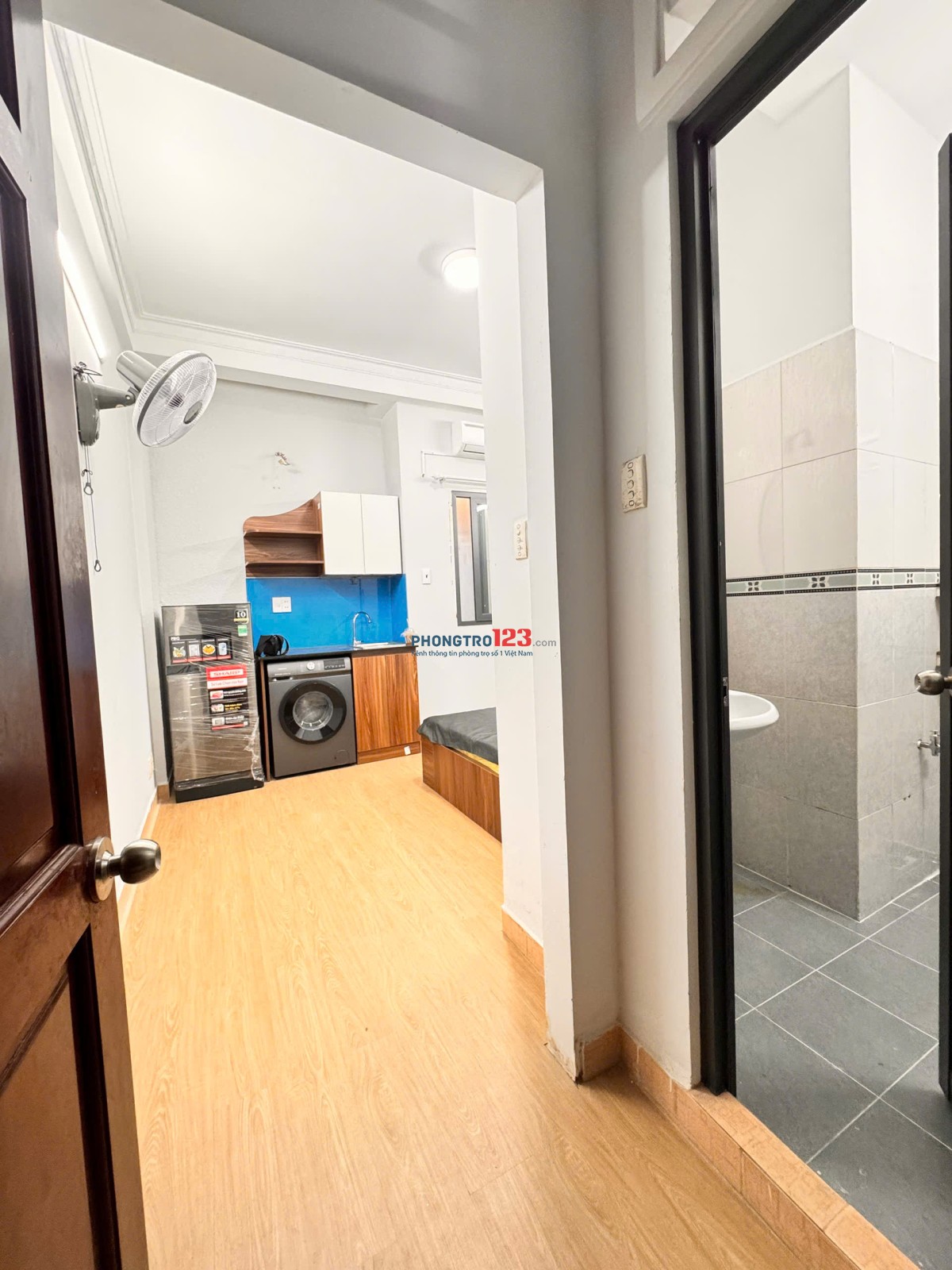 TRỌ BÌNH THẠNH GẦN CHỢ BÀ CHIỂU SUTDIO 30m2 CỬA SỔ THOÁNG MÁY GIẶT RIÊNG BÙI HỮU NGHĨA BÌNH THẠNH