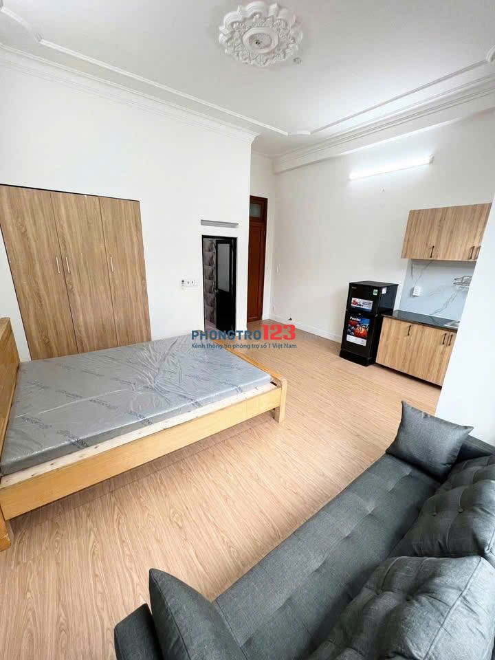 CĂN HỘ BAN CÔNG 35M² – NGAY CỘNG HÒA, TÂN BÌNH – KHÔNG GIAN SIÊU THOÁNG