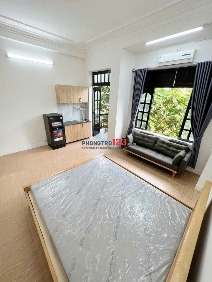 CĂN HỘ BAN CÔNG 35M² – NGAY CỘNG HÒA, TÂN BÌNH – KHÔNG GIAN SIÊU THOÁNG
