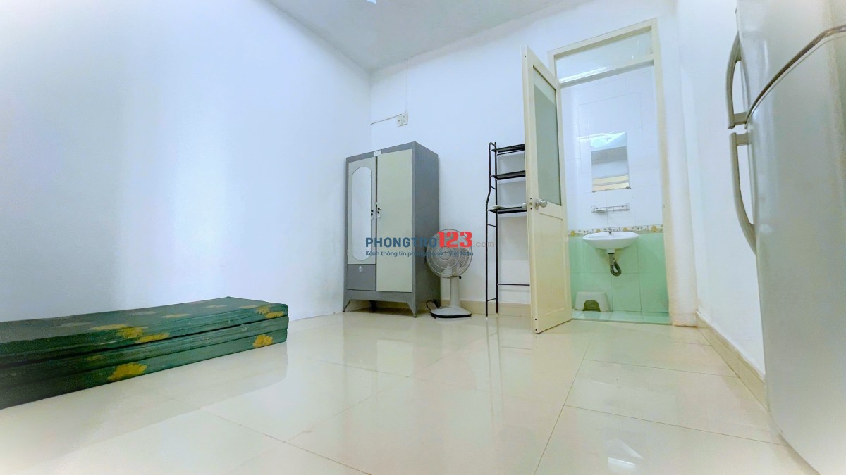 Chính chủ cho thuê phòng tiện nghi có thang máy trung tâm quận 3 giá 3,2tr