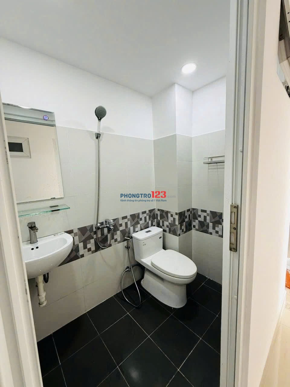 CHO THUÊ CĂN HỘ FULL NỘI THẤT – VIEW ĐẸP TẠI BÌNH THẠNH (CHÍNH CHỦ)