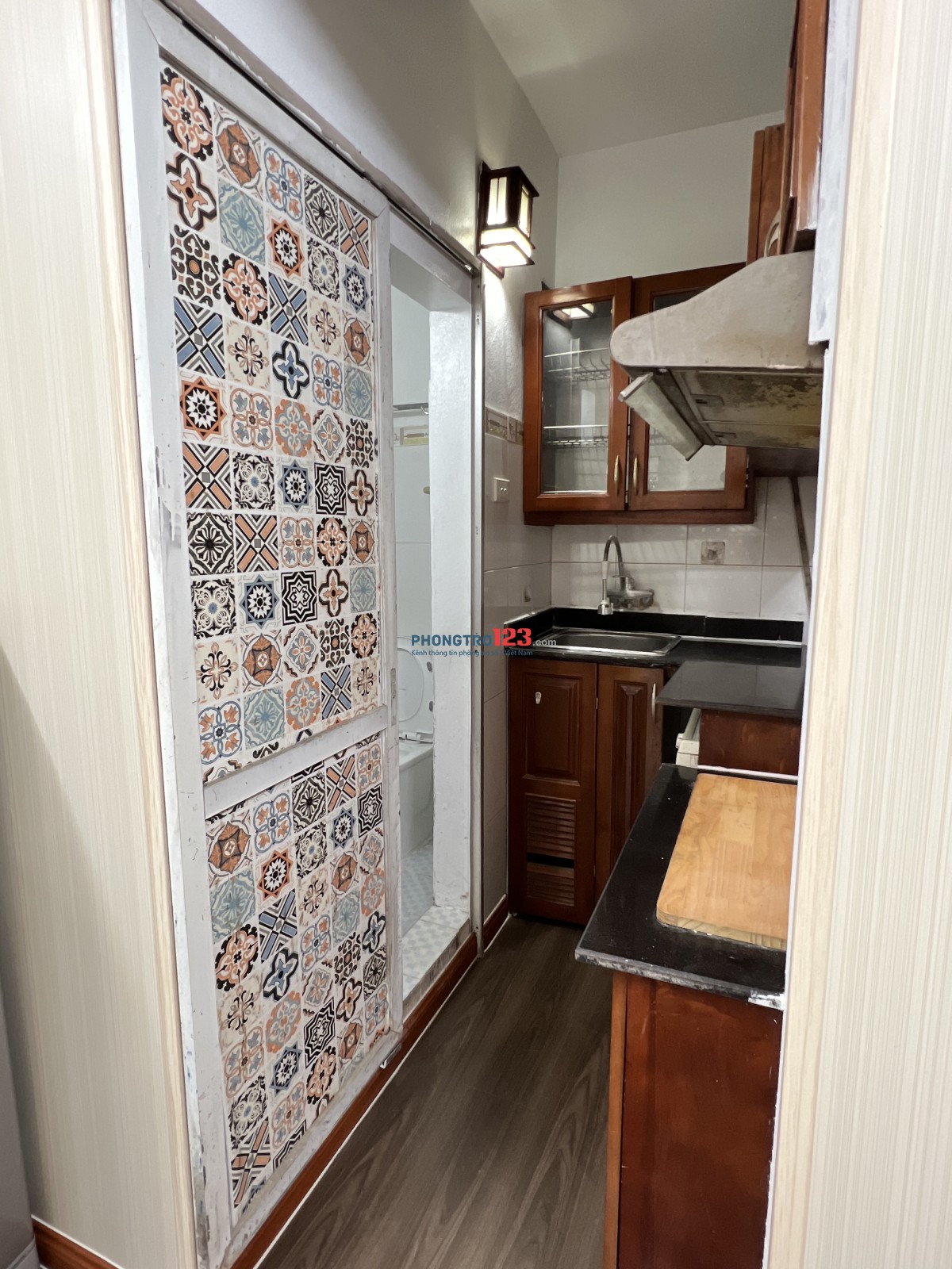 CĂN HỘ 1N1K 30M² KHÉP KÍN, FULL NỘI THẤT, có thể thành 2PNGiá: 6000k/thángTăng Bạt Hổ, Hai Bà Trưn