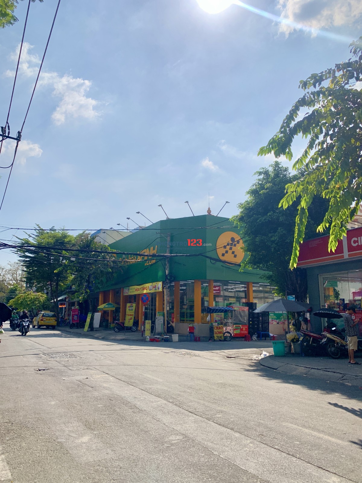 PASS PHÒNG TRỌ TẦNG TRỆT KHU SÂN BAY, GIỜ GIẤC TỰ DO, GÁC CAO KHÔNG ĐỤNG ĐẦU, KẾ BÊN BÁCH HOÁ XANH