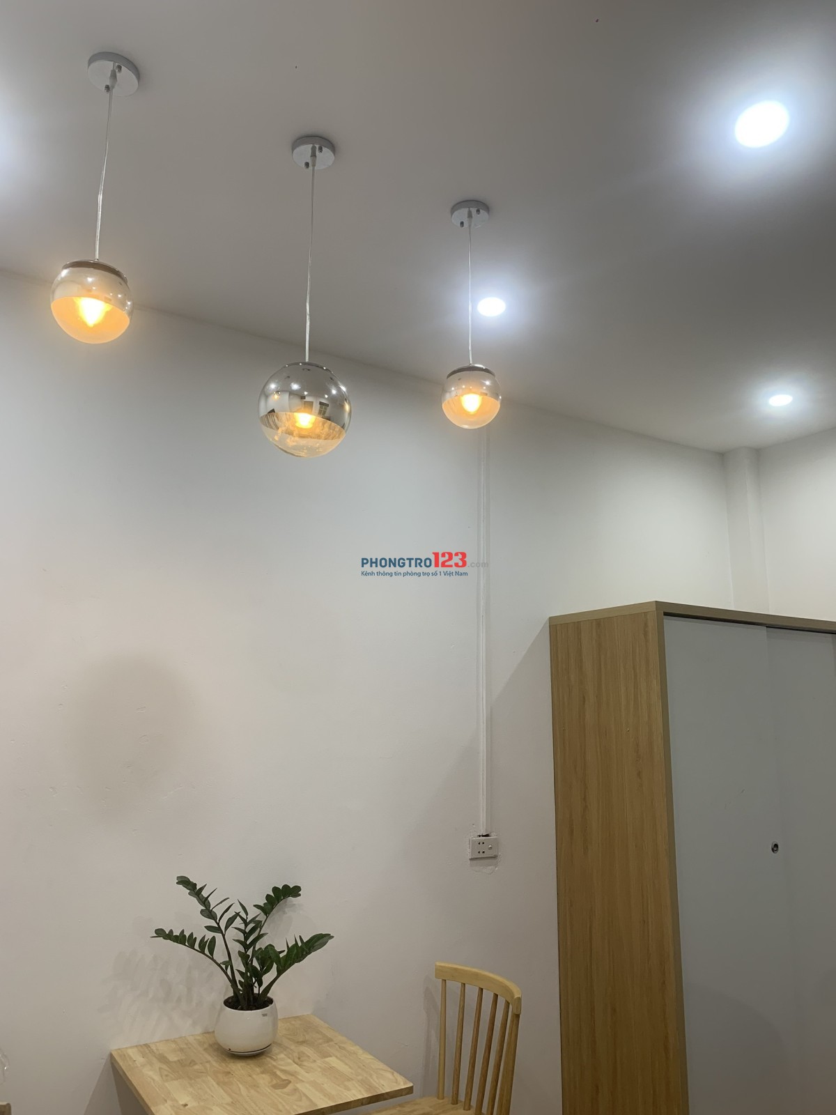 Phòng đầy đủ tiện nghi cho thuê - gần Hồ Tây