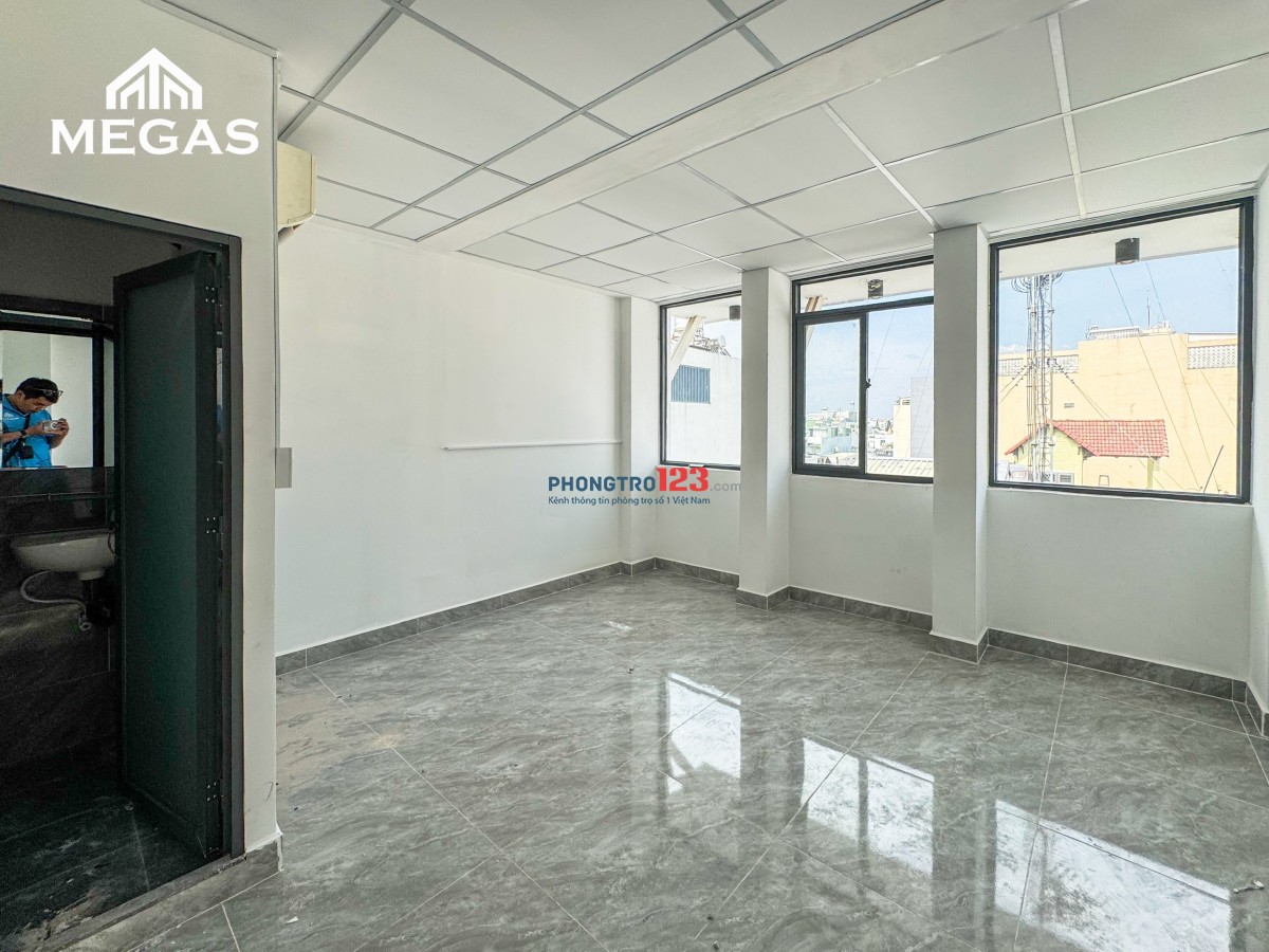 CHO THUÊ PHÒNG - SẴN NỘI THẤT - NHÀ MỚI - NGAY CÔNG VIÊN LÀNG HOA