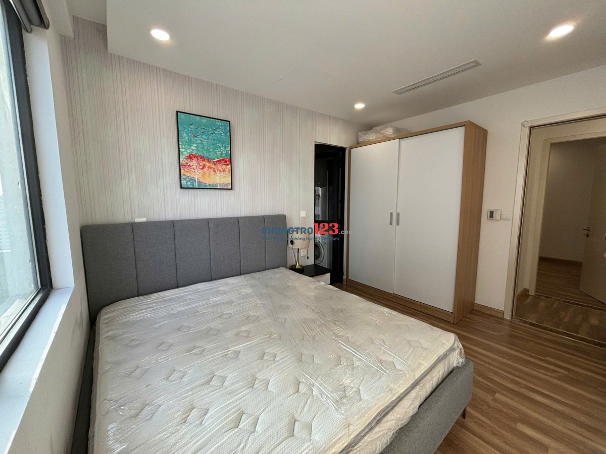 Cho thuê căn hộ full nội thất tòa C, vào luôn, giá 18.5tr. 3N2VS tại Hà Nội Paragon ngõ 86 Duy Tân
