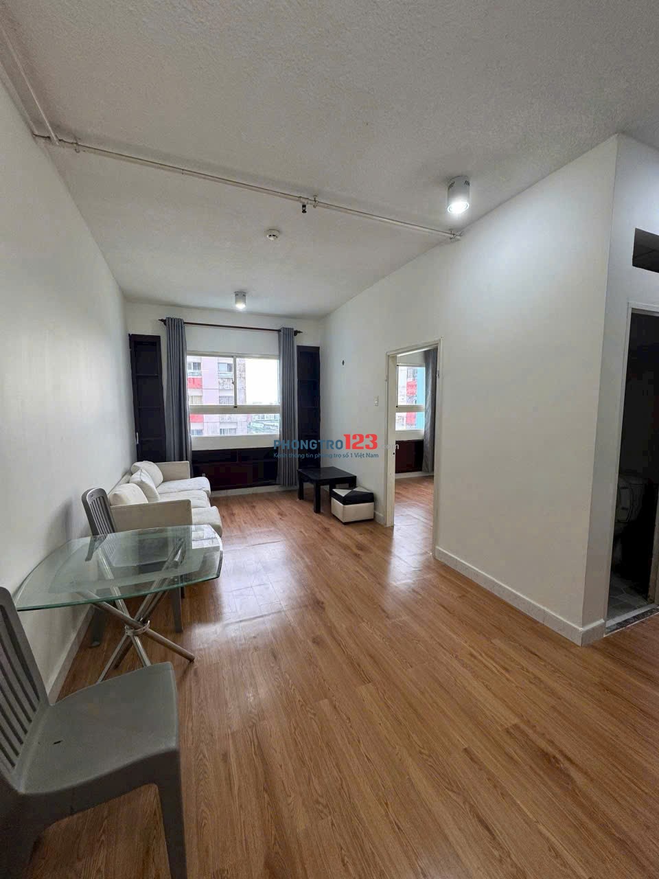 Cho thuê chung cư Thái An 1PN Giá 5,9 Tr/th,nội thất thiếu. Nhà mới, có bang cong to lắm.Nhà mới