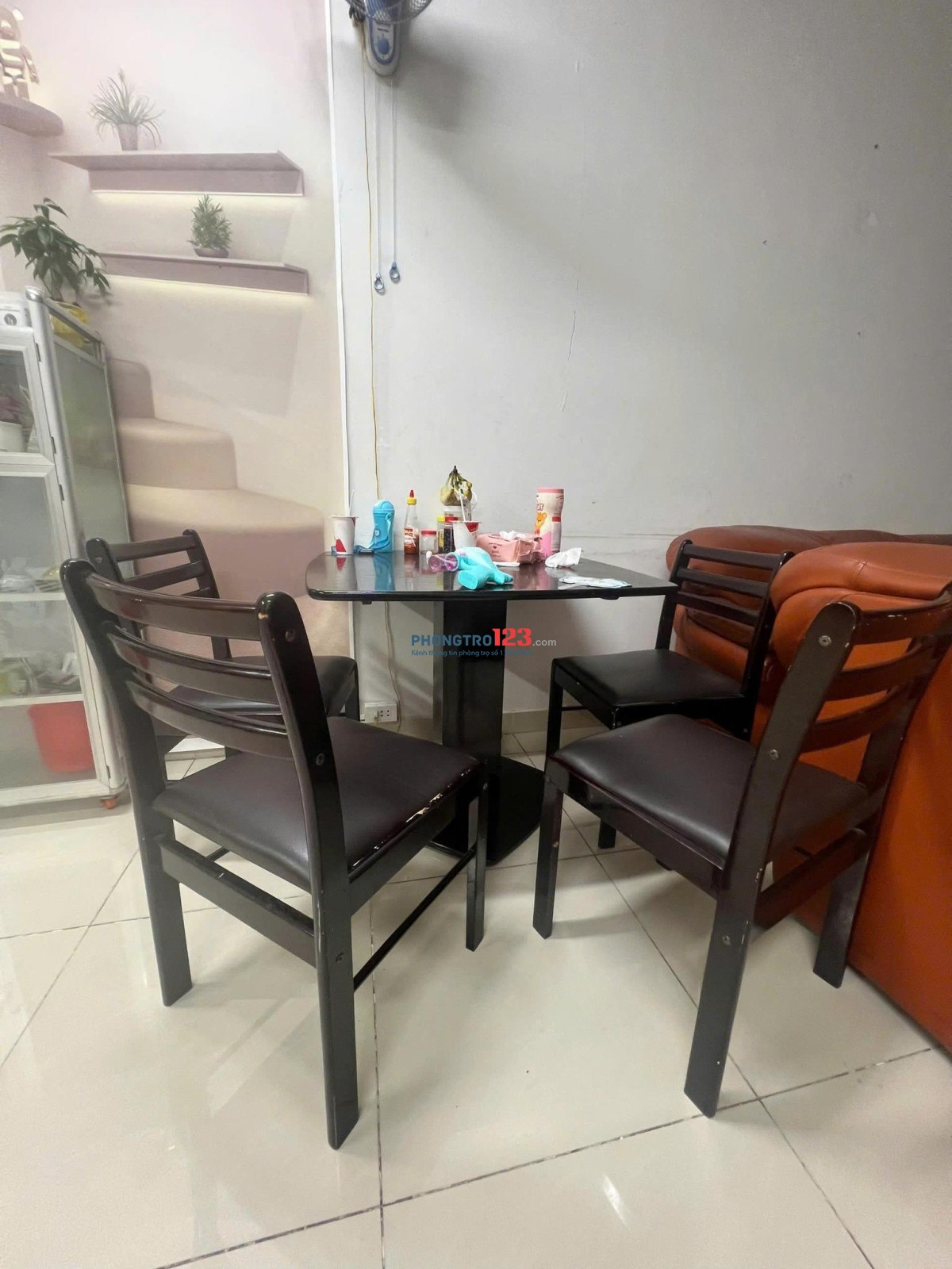 Chung cư Bưu Điện, p14, Quận 10: 93m2, 3p ngủ, 2wc chỉ 12,5tr