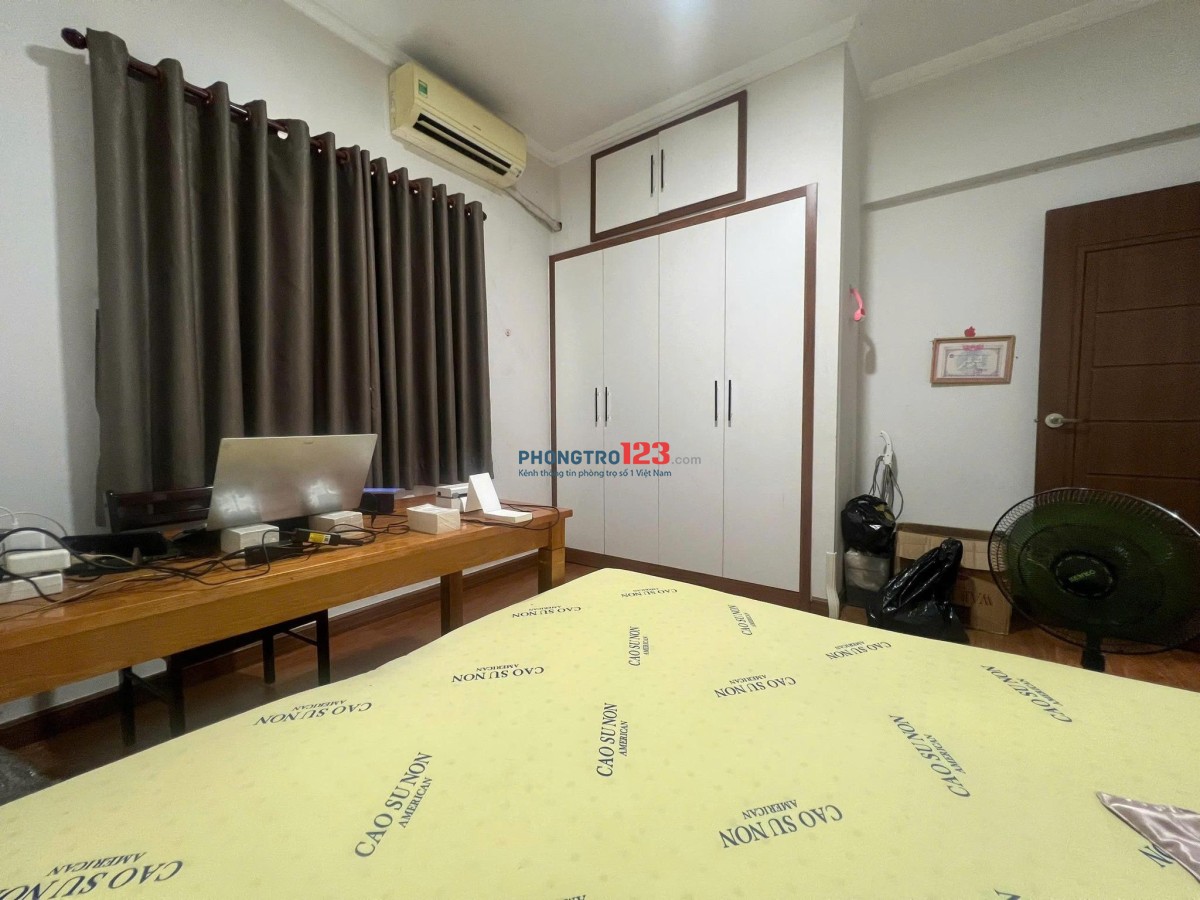 Chung cư Bưu Điện, p14, Quận 10: 93m2, 3p ngủ, 2wc chỉ 12,5tr