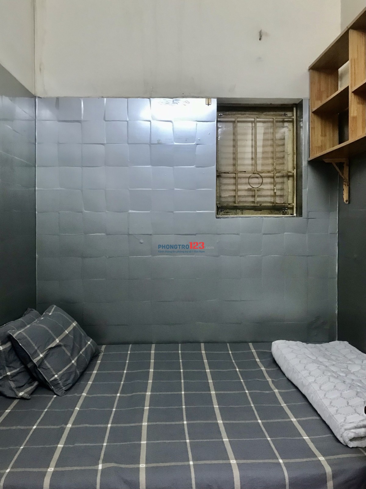 Phòng trọ 12m2 đường Cách Mạng Tháng 8 trung tâm Quận 3