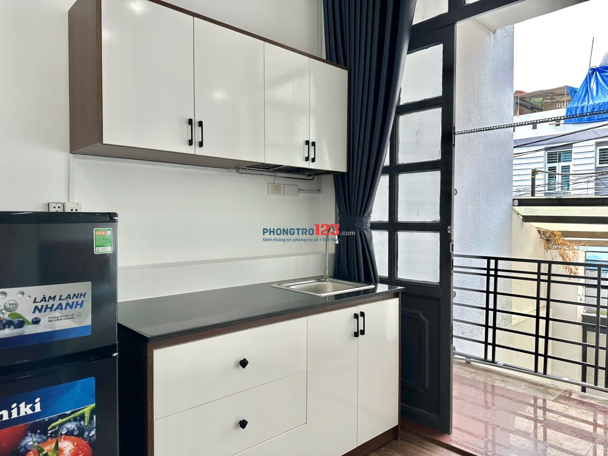 CHO THUÊ PHÒNG MỚI 100% FULL NỘI THẤT BAN CÔNG NẰM NGAY TRUNG TÂM BÌNH THẠNH GẦN NGÃ TƯ NGUYỄN XÍ