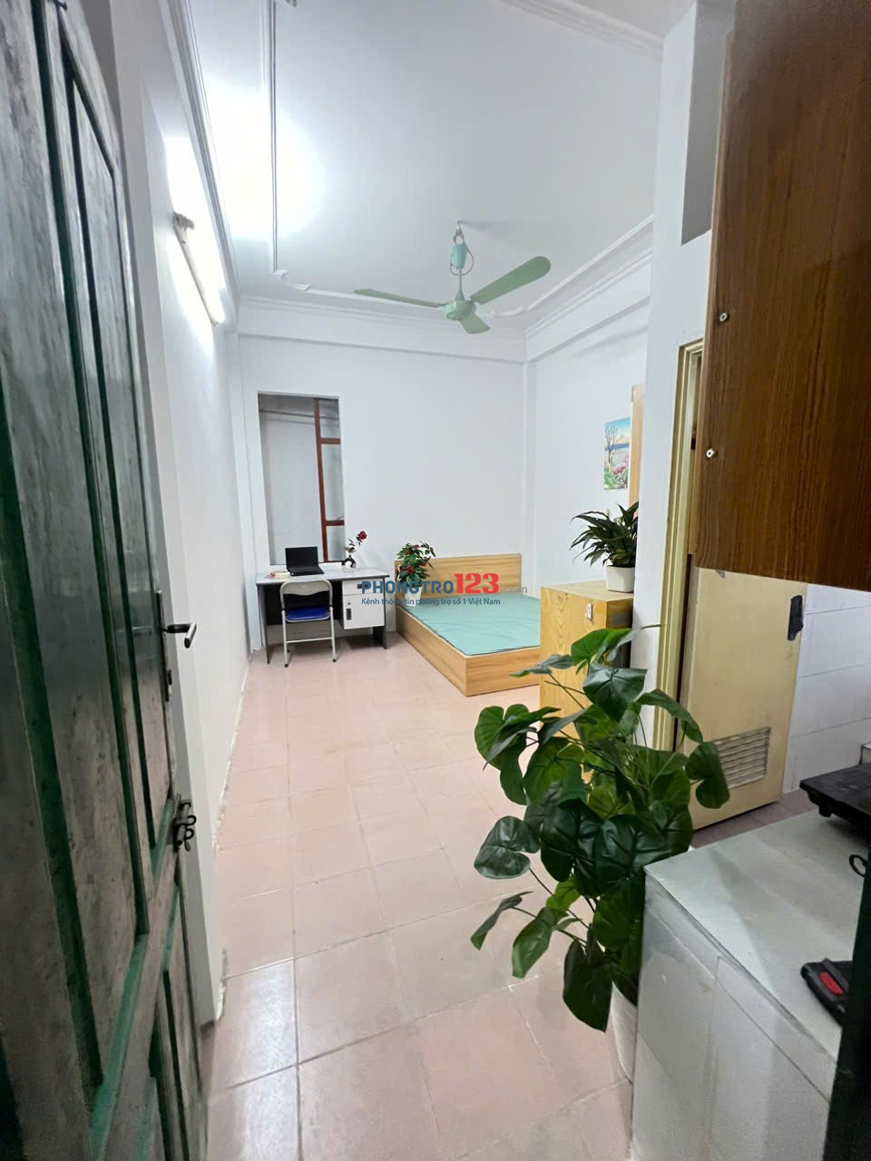 Cho thuê phòng đẹp giá rẻ 3,5tr, Kim Liên Đống Đa. Đi bộ ra Vincom Phạm Ngọc Thạch, ĐH Y