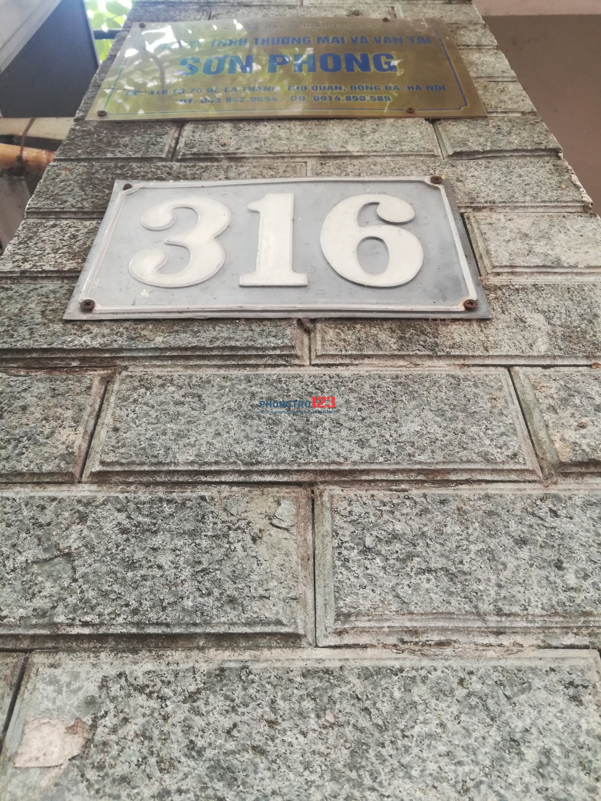 Cho thuê căn nhà 316 Đê La Thành Nguyên căn 3.5 tầng Q.Đống Đa,có đủ nội thất Cơ bản ( chính chủ)