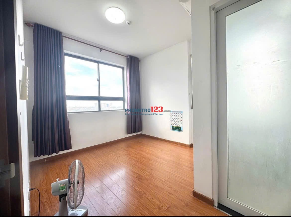 Giá 13tr/tháng, C/c Carillon 3, Hoàng Hoa Thám, P13, TB, 75m2, 2PN, 2WC.