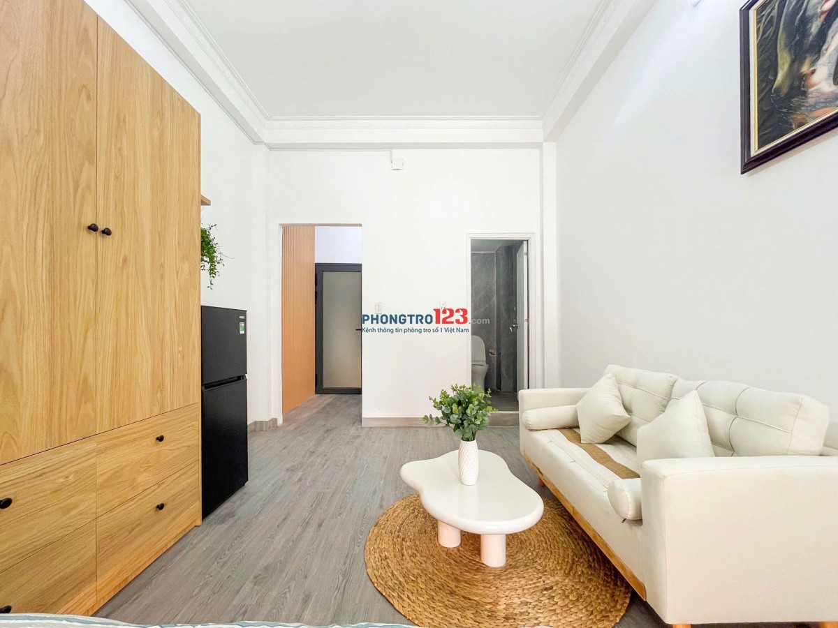 CHO THUÊ CĂN HỘ 1PN BAN CÔNG , 34m2 - NGAY ĐỖ THỊ LỜI , VÒNG XOAY DÂN CHỦ QUẬN 3