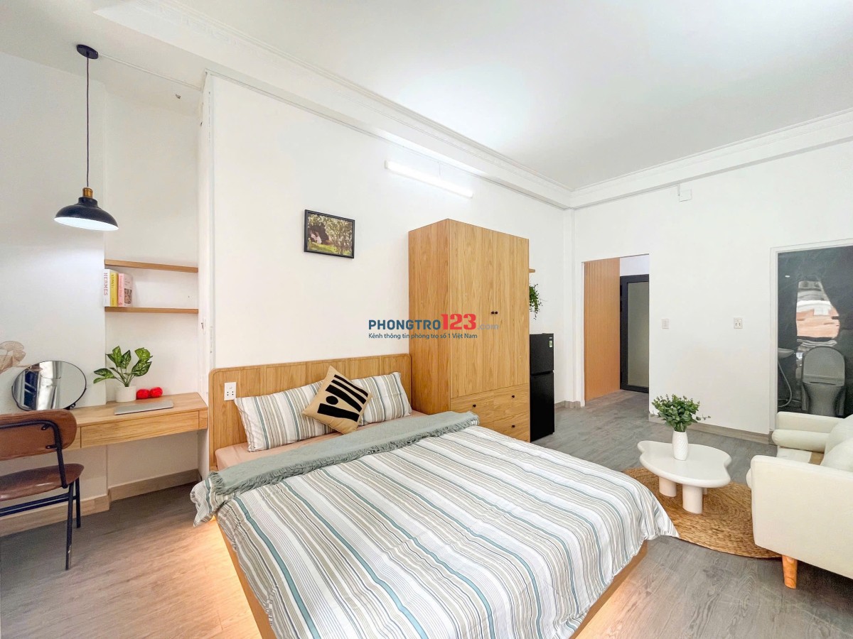 CHO THUÊ CĂN HỘ 1PN BAN CÔNG , 34m2 - NGAY ĐỖ THỊ LỜI , VÒNG XOAY DÂN CHỦ QUẬN 3