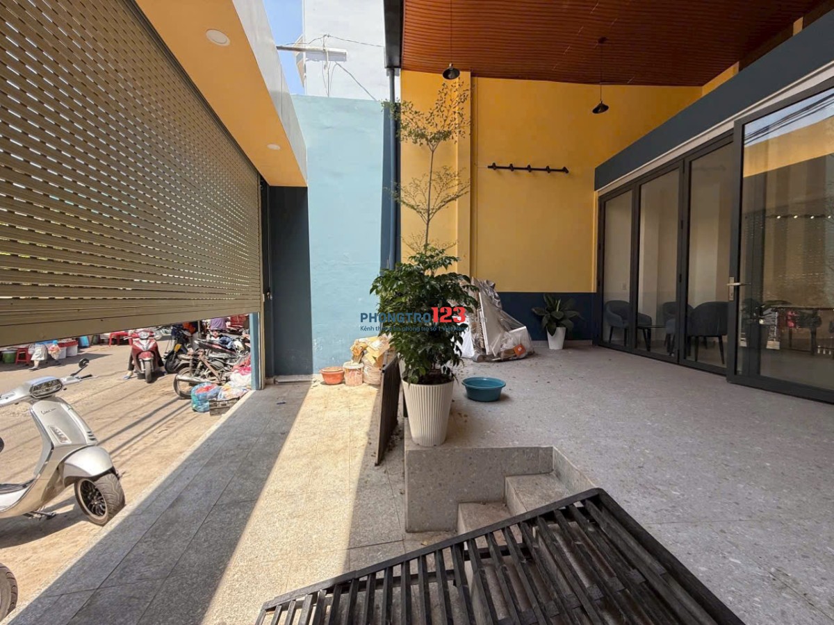 Cho thuê mặt bằng Huỳnh Tịnh Của + sân vườn 30m2 DT 4m6x15m