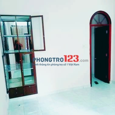 Cho Thuê Phòng Q10,rộng rãi thoải mái.fuff nội thất. Cửa sổ ban công.3tr4