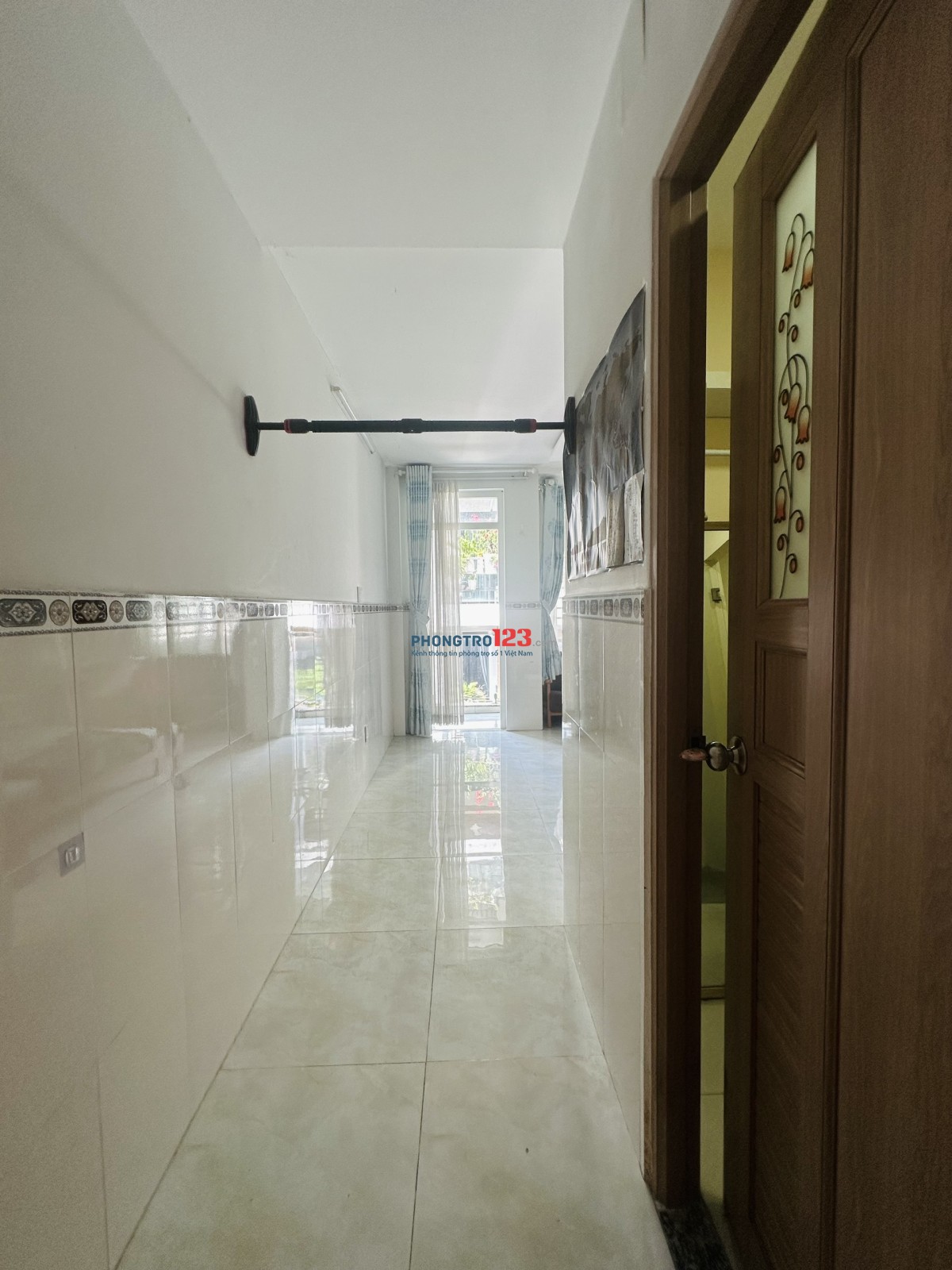 CHO THUÊ PHÒNG CÓ BAN CÔNG, MÁY LẠNH TẠI Q. TÂN PHÚ