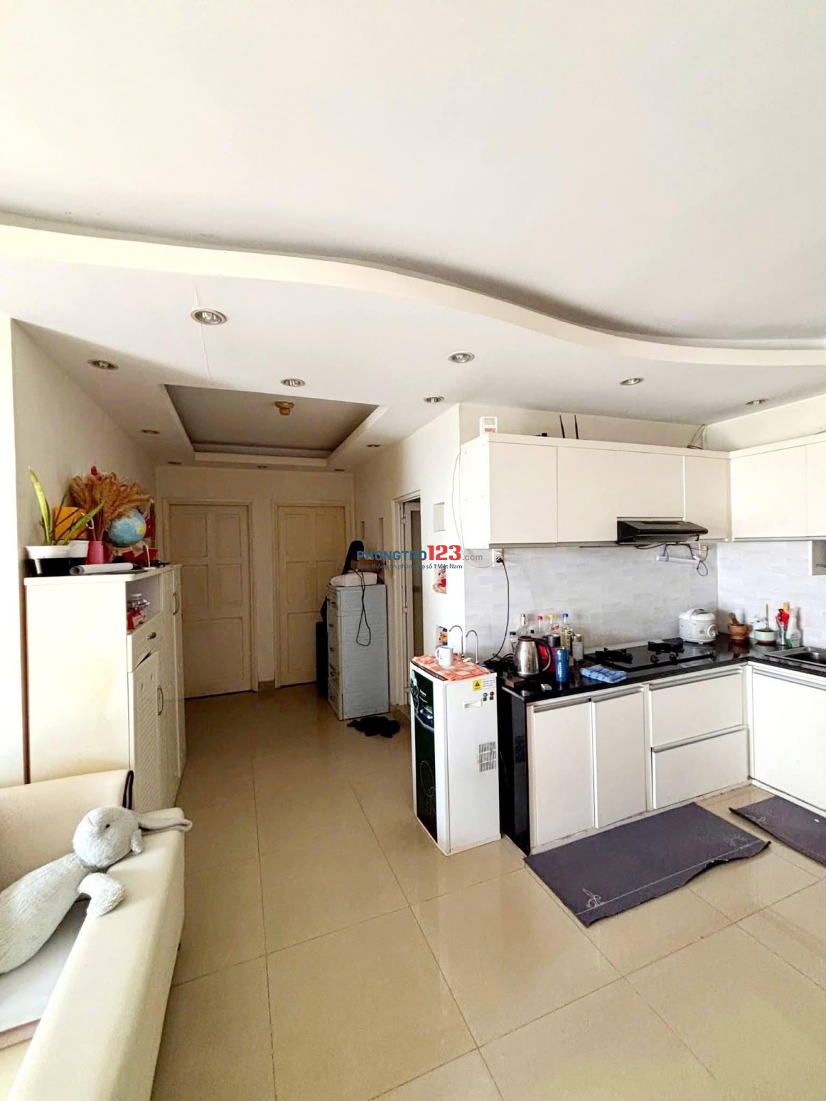 Chung cư 590, CMT8, P. 11, Quận 3 căn hộ 3p ngủ, NTCB giá 14tr