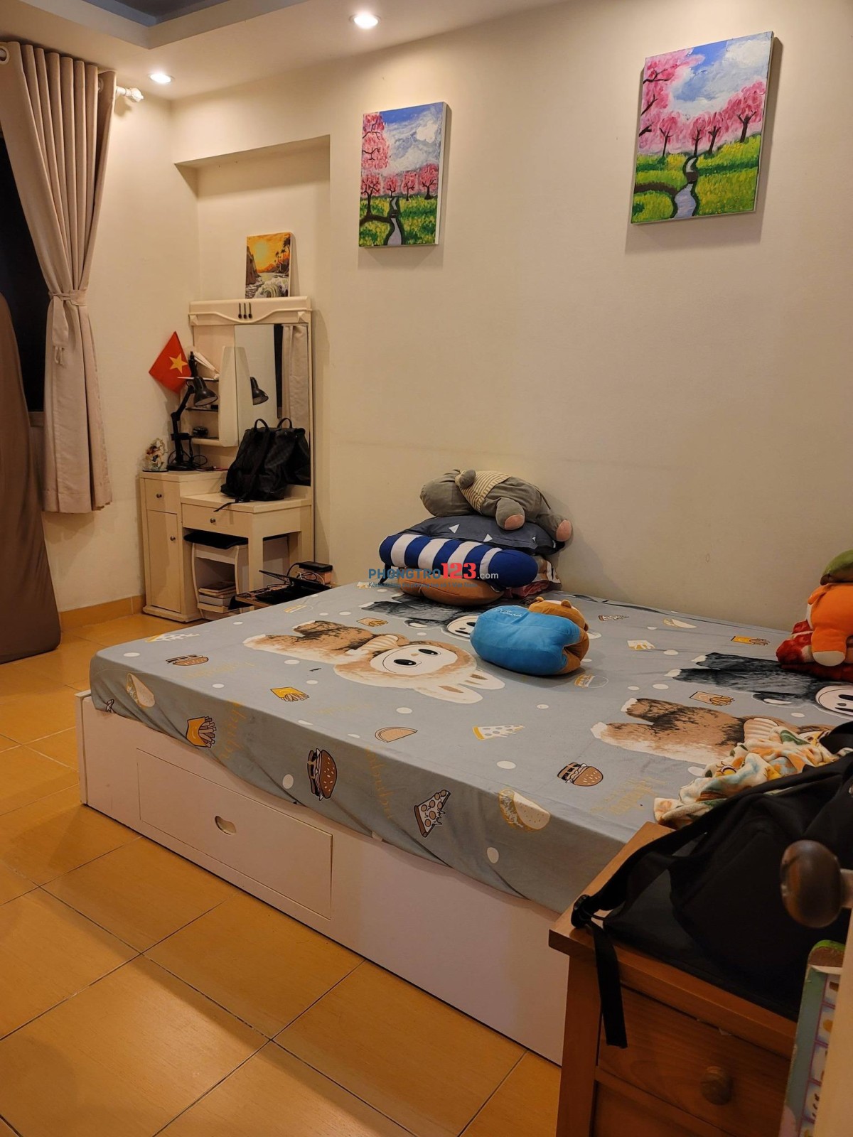 Chung cư 590, CMT8, P. 11, Quận 3 căn hộ 3p ngủ, NTCB giá 14tr