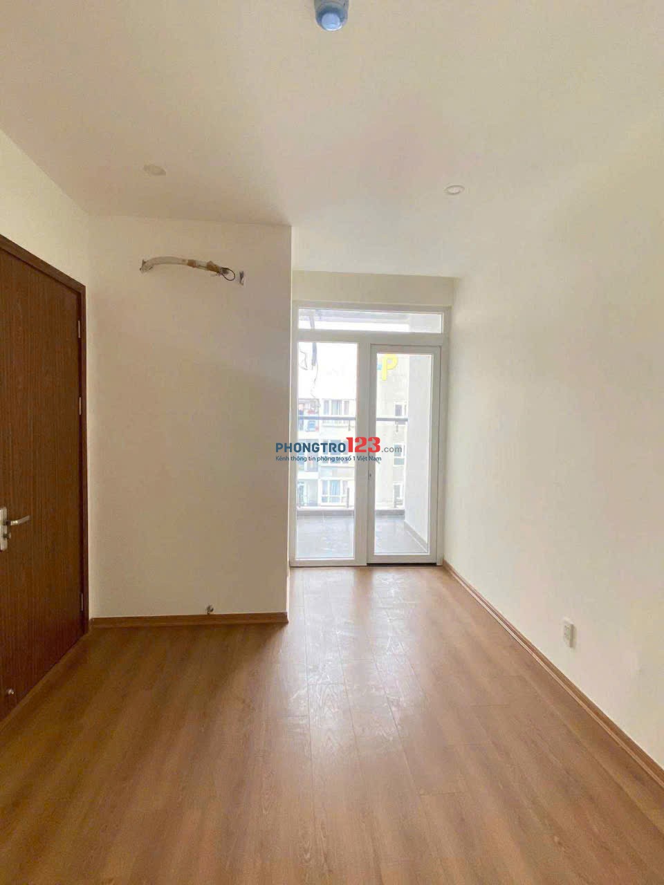 Căn 3p ngủ, 2wc có nội thất cơ bản Chung cư Âu cơ, Tân Phú chỉ 12,5tr