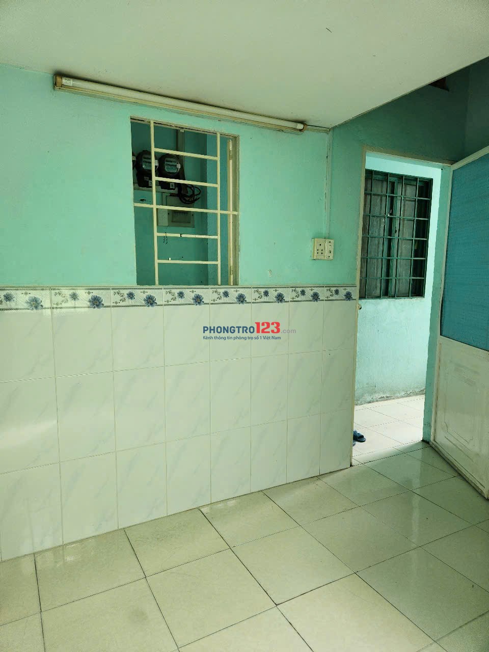 Chính chủ cho thuê phòng 20m2,Tân Hòa Đông, P14, Q6. Giá : 2,5triệu. LH : 0918410614.