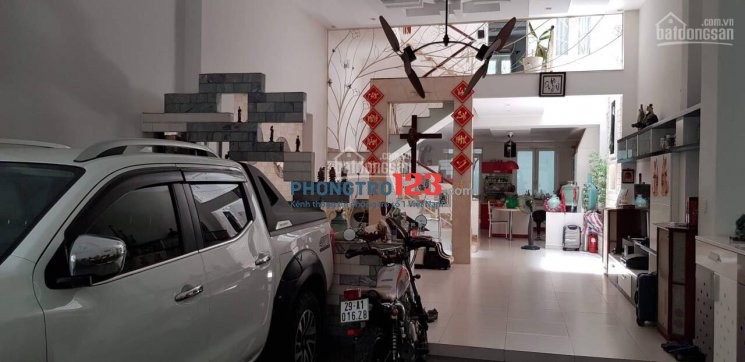 Cho thuê nhà nguyên căn DT: 7 x 23 mặt tiền đường số 5 - Lý Phục Man, P. Bình Thuận, Q7