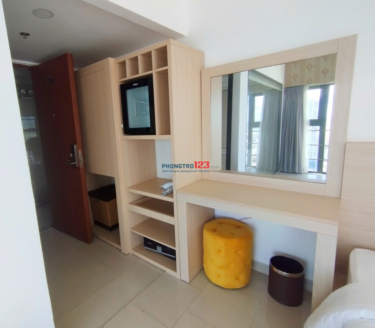 Cho thuê căn hộ phòng khách sạn ngay TTTP gần chợ Đầm