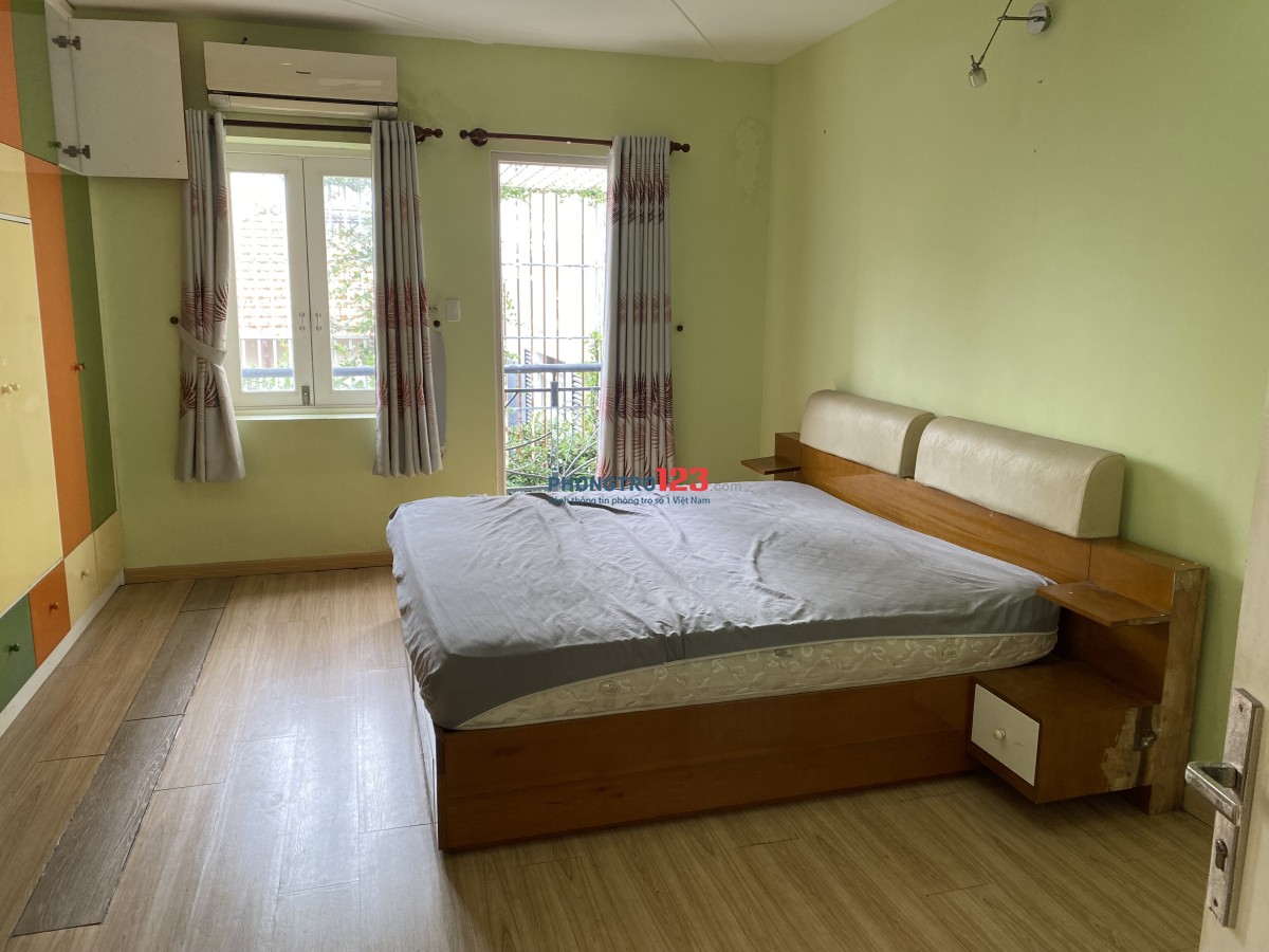 Cho thuê nhà nguyên căn DT: 7 x 23 mặt tiền đường số 5 - Lý Phục Man, P. Bình Thuận, Q7