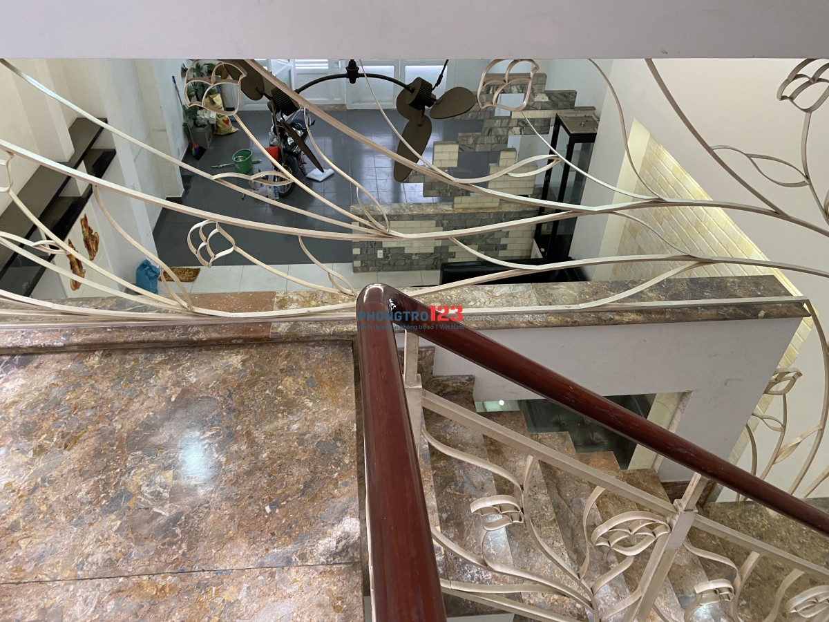 Cho thuê nhà nguyên căn DT: 7 x 23 mặt tiền đường số 5 - Lý Phục Man, P. Bình Thuận, Q7