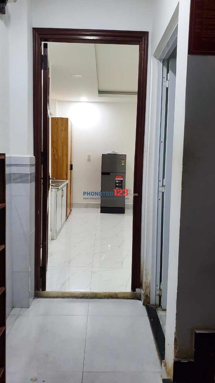 Cần pass phòng trọ ở Quận 10 gần trường Học Viện Hành Chính