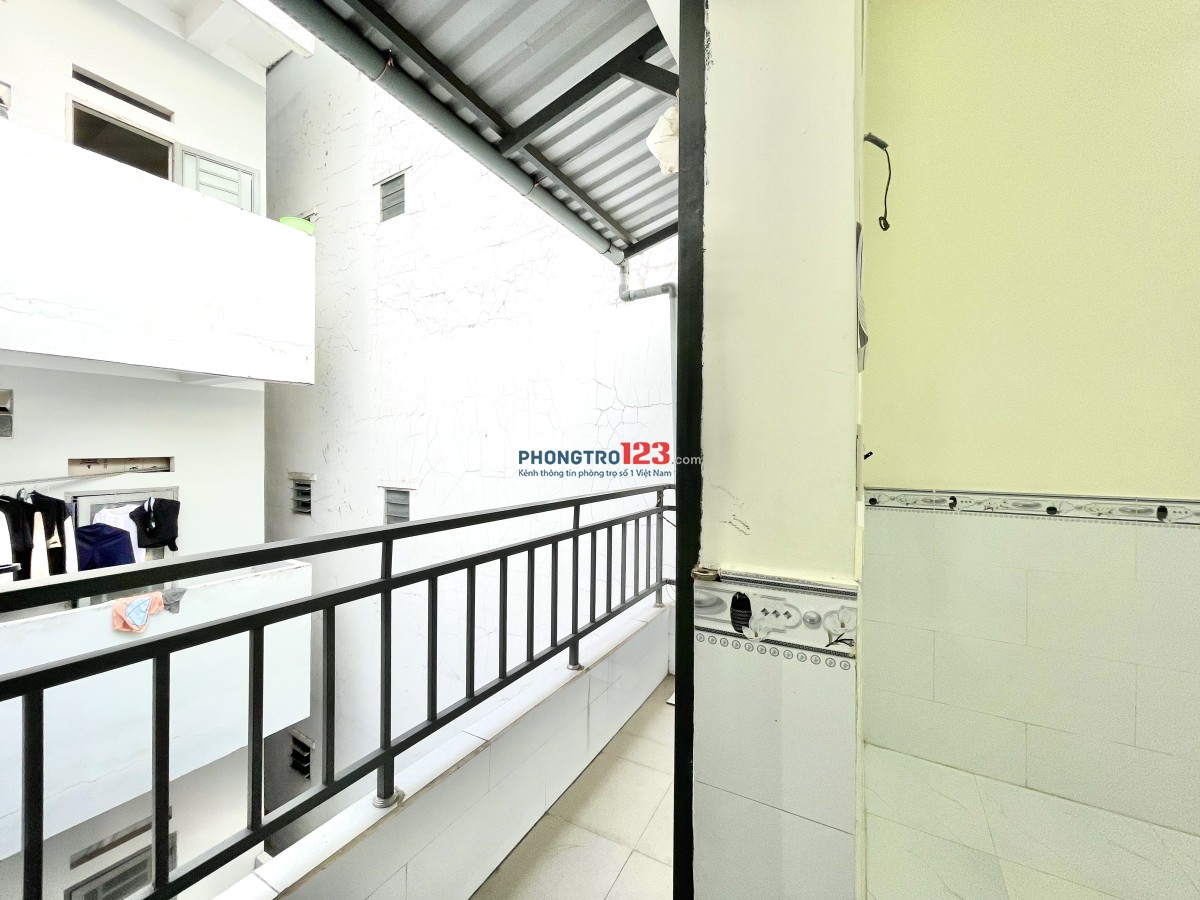 Phòng Ban Công, An Ninh Ngay Sân Bay, CV Gia Định