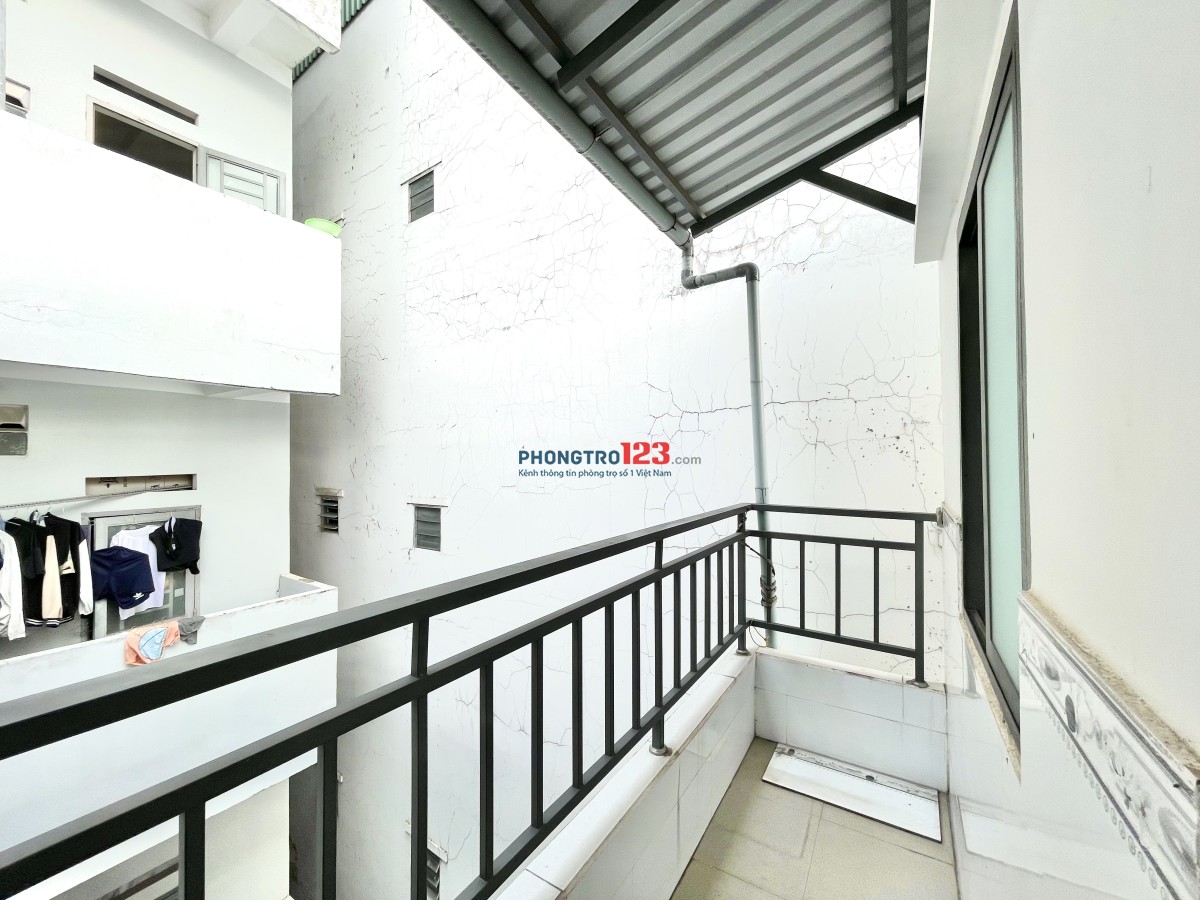 Phòng Ban Công, An Ninh Ngay Sân Bay, CV Gia Định