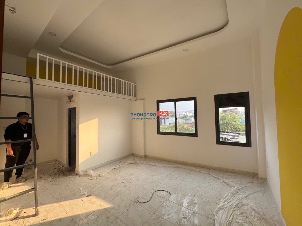 Duplex mới xây ban công riêng full nội thất ngay Nguyễn Ảnh Thủ - Chưa qua sử dụng