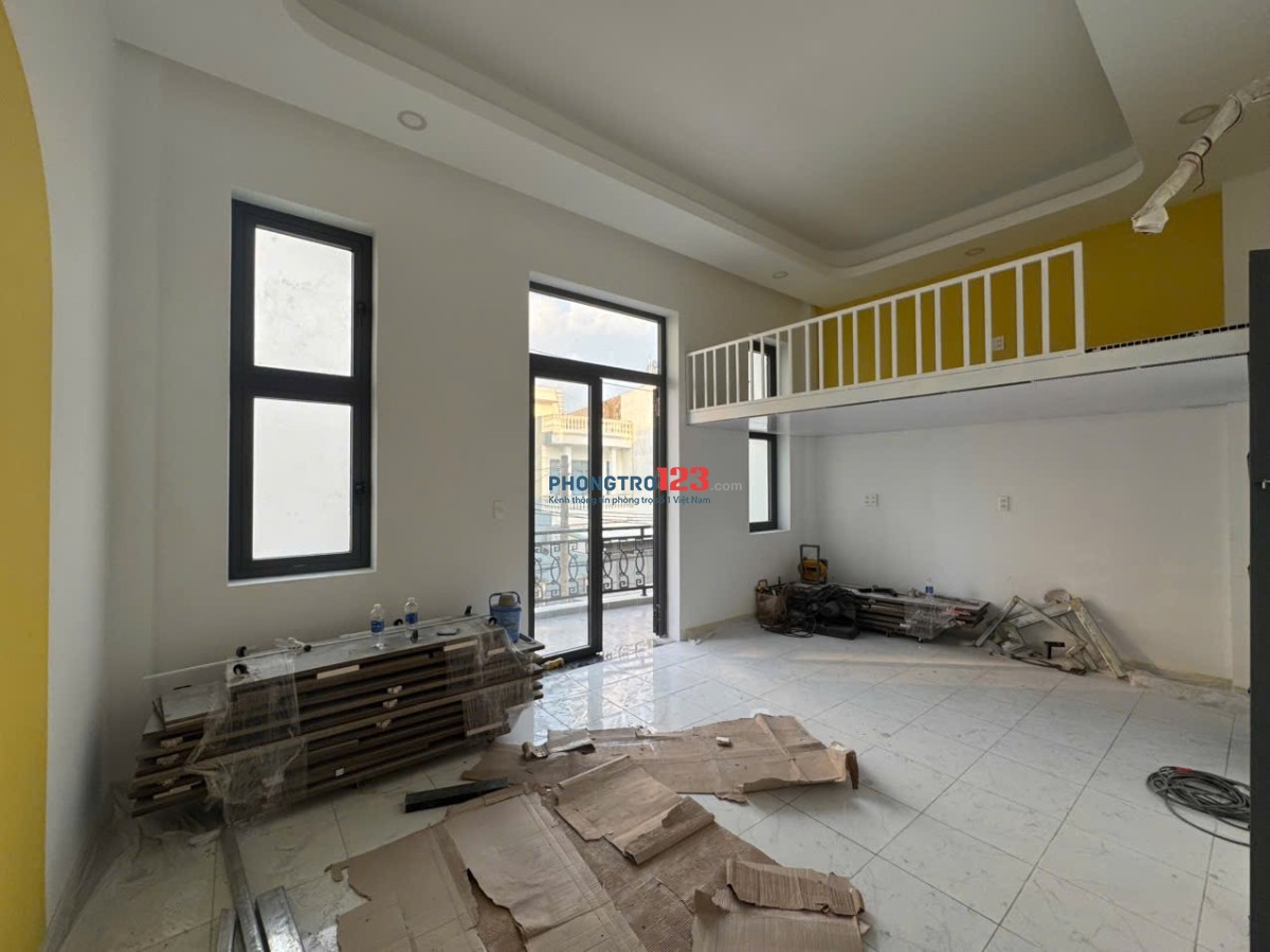 Duplex mới xây ban công riêng full nội thất ngay Nguyễn Ảnh Thủ - Chưa qua sử dụng