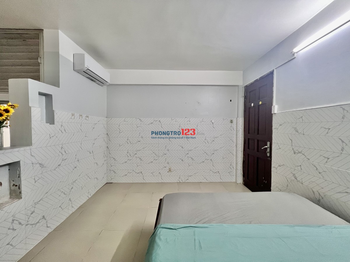 NGAY CHỢ TÂN MỸ, GẦN ĐH UFM, PHÒNG CỬA SỔ ĐÓN NẮNG, THANG MÁY BẢO VỆ