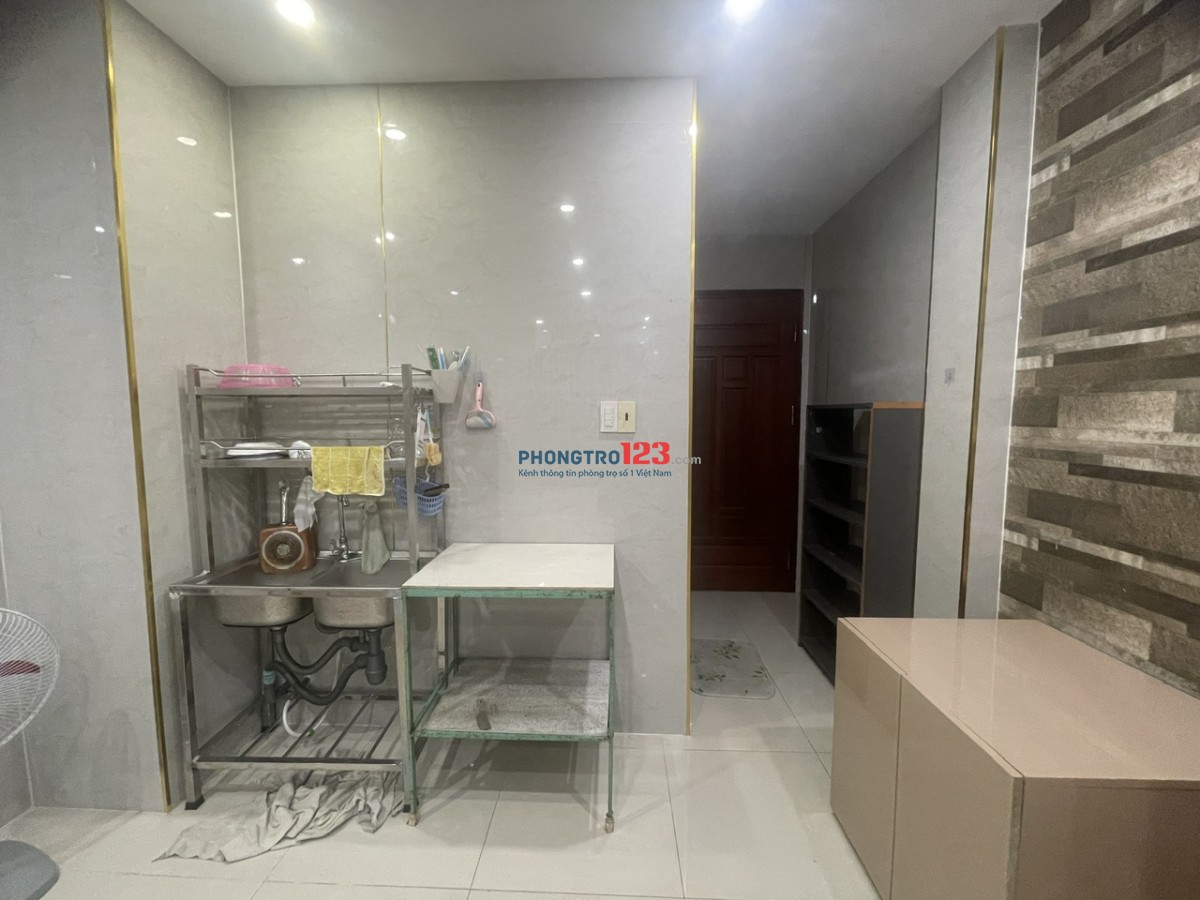 Phòng 25m đẹp Phạm Văn Đồng gần Gigamall cách cầu Bình Triệu Bình Lợi 1.5Km